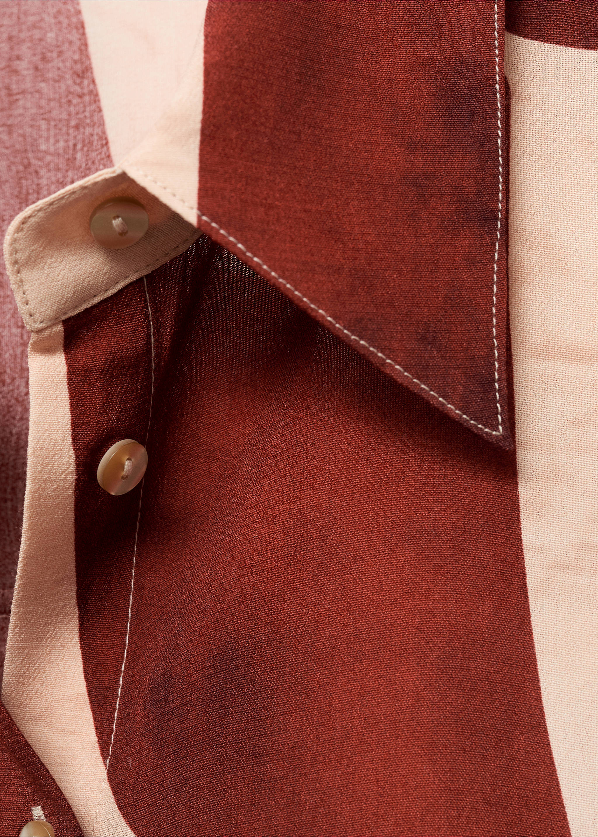 Chemise à imprimé géométrique - Détail de l'article 8, Écru. Ref: 17054144-00.