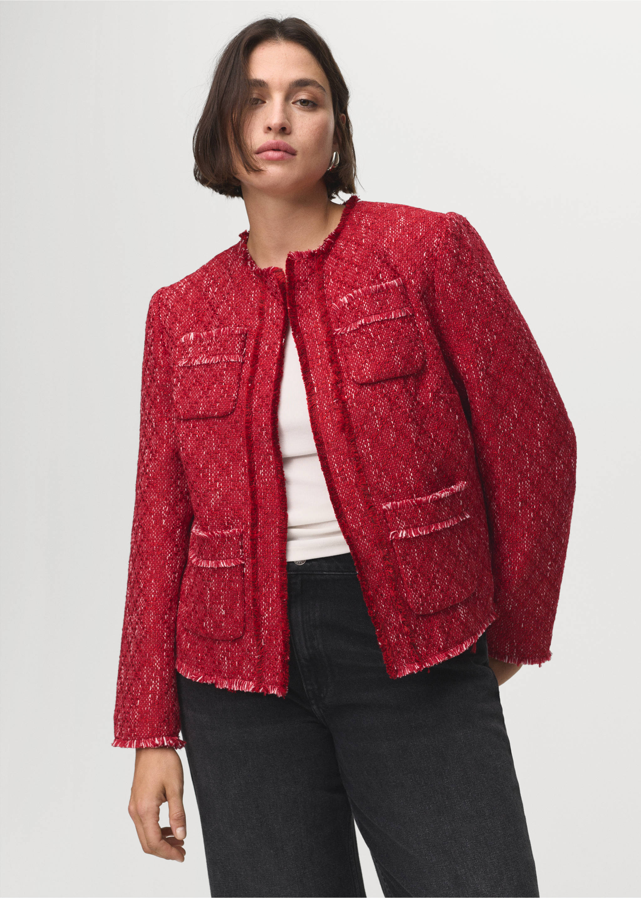 Tweed jacket with frayed ends - Details of the article 5, Red. Ref: 17054147-00.