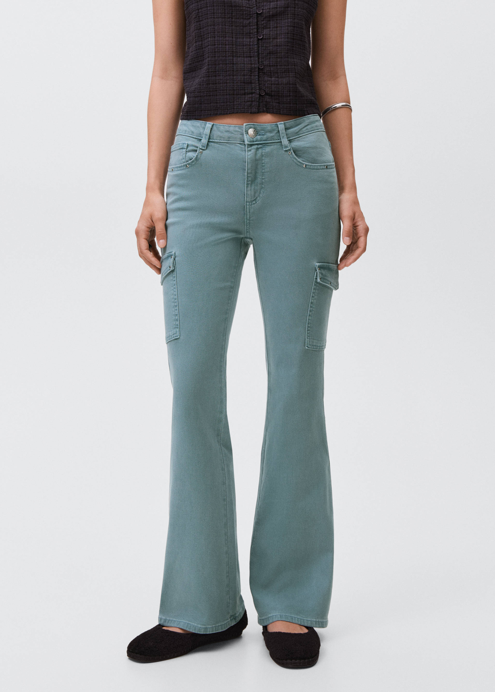 Ausgestellte Cargo-Jeans - Mittlere Ansicht