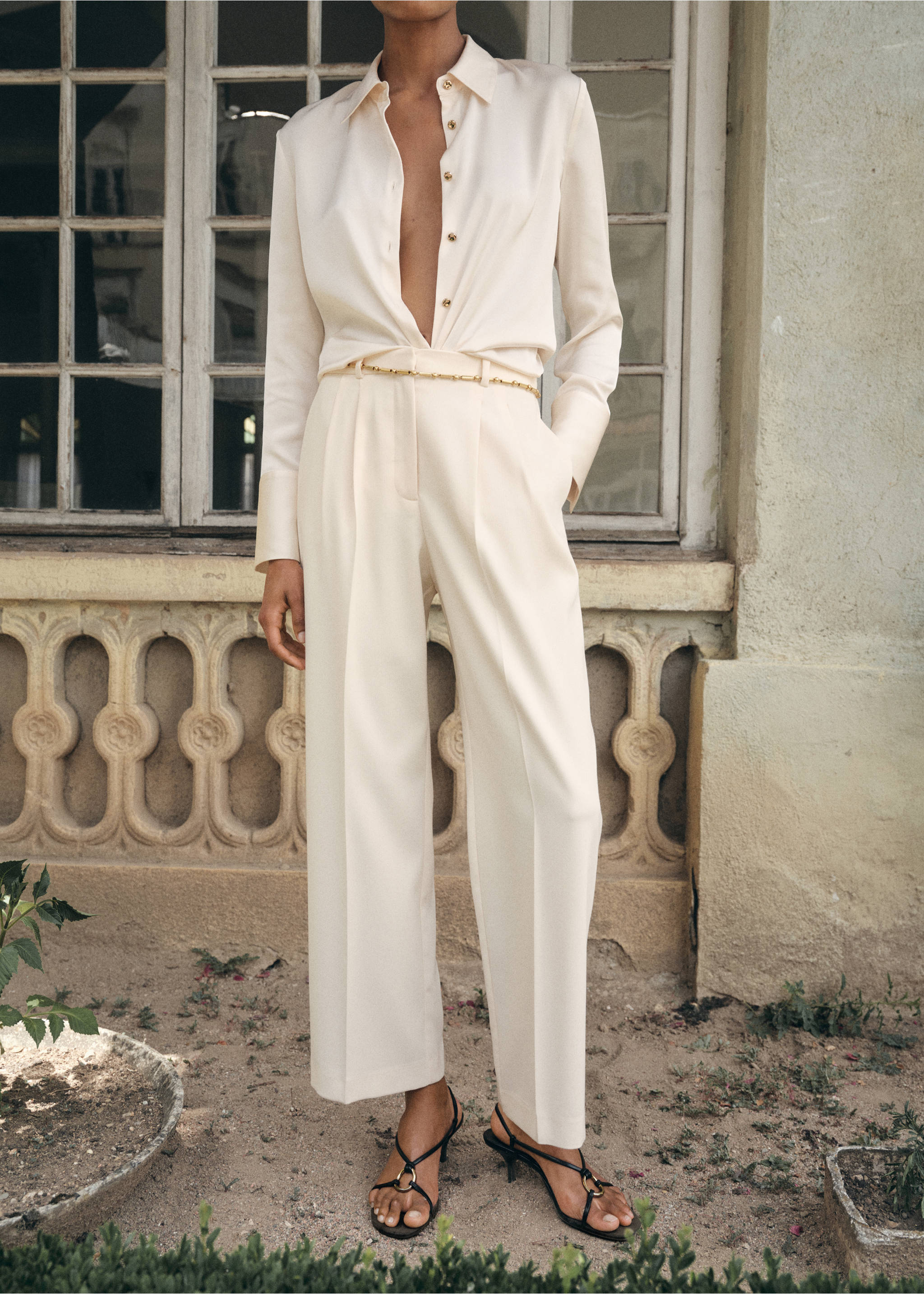 Straight-fit pleated trousers - Medium plane, Ice Grey. Ref: 17054422-00.