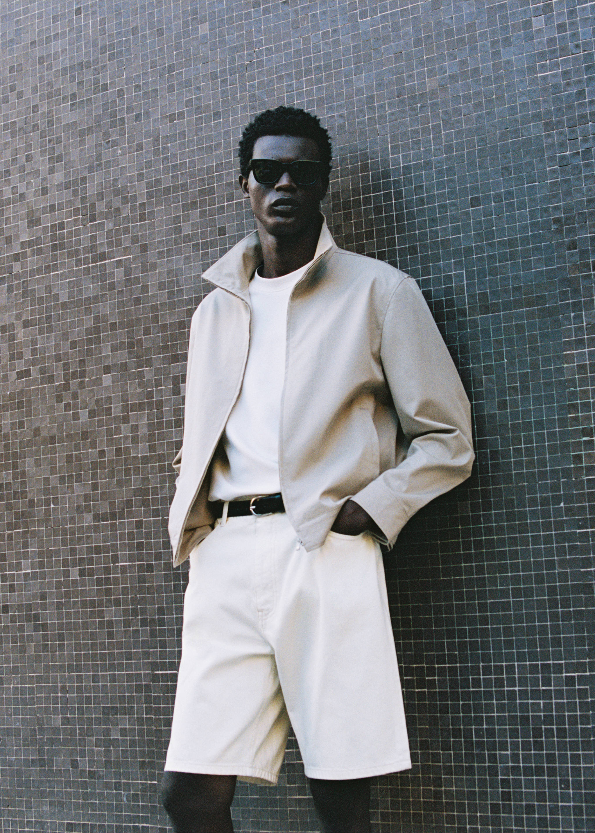 Baumwolljacke mit Reißverschluss - Detail des Artikels 9, Sandfarben. Ref: 17054428-00.