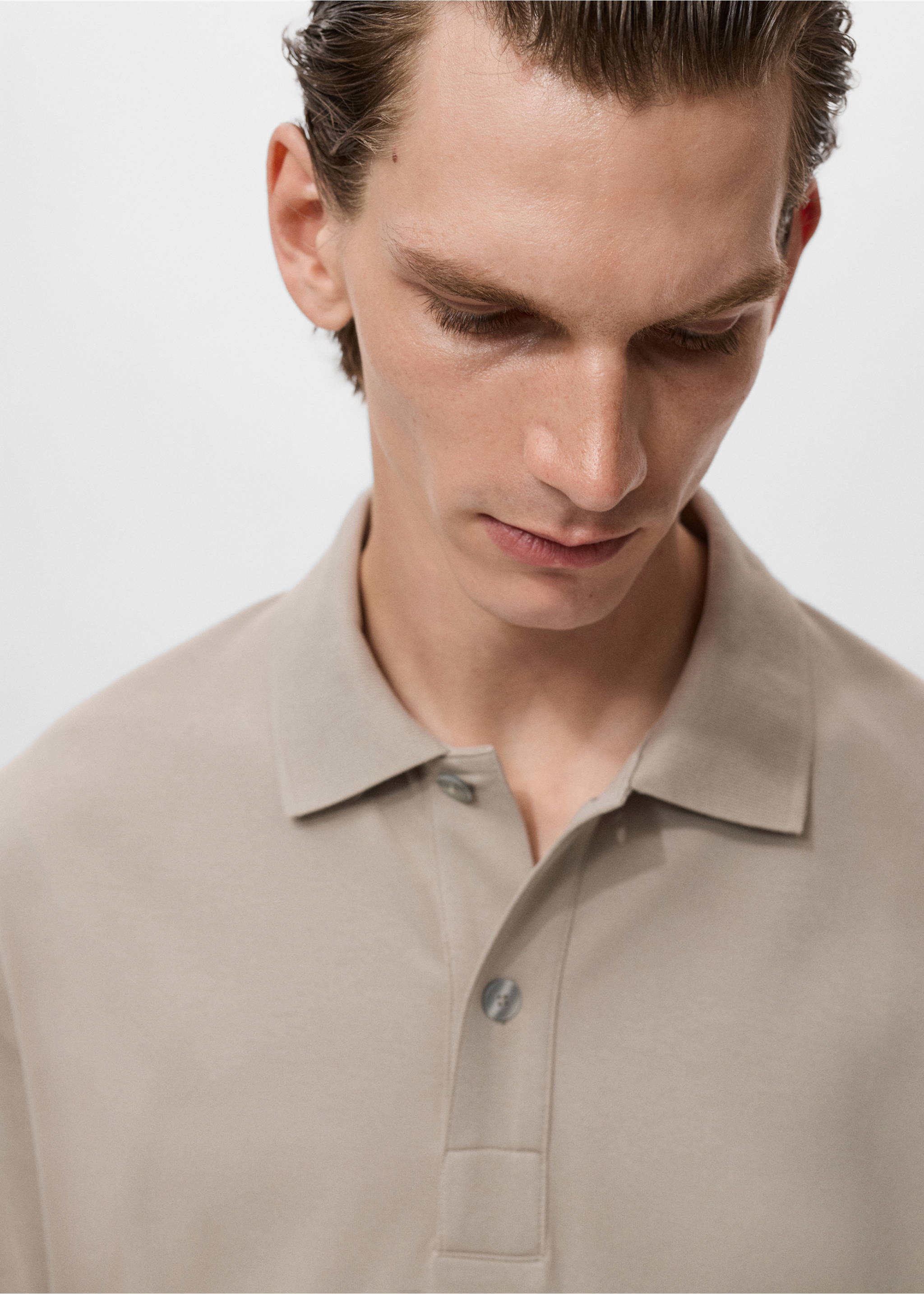 Relaxed-fit cotton polo - Details of the article 2, Light/Pastel Grey. Ref: 17054432-00.