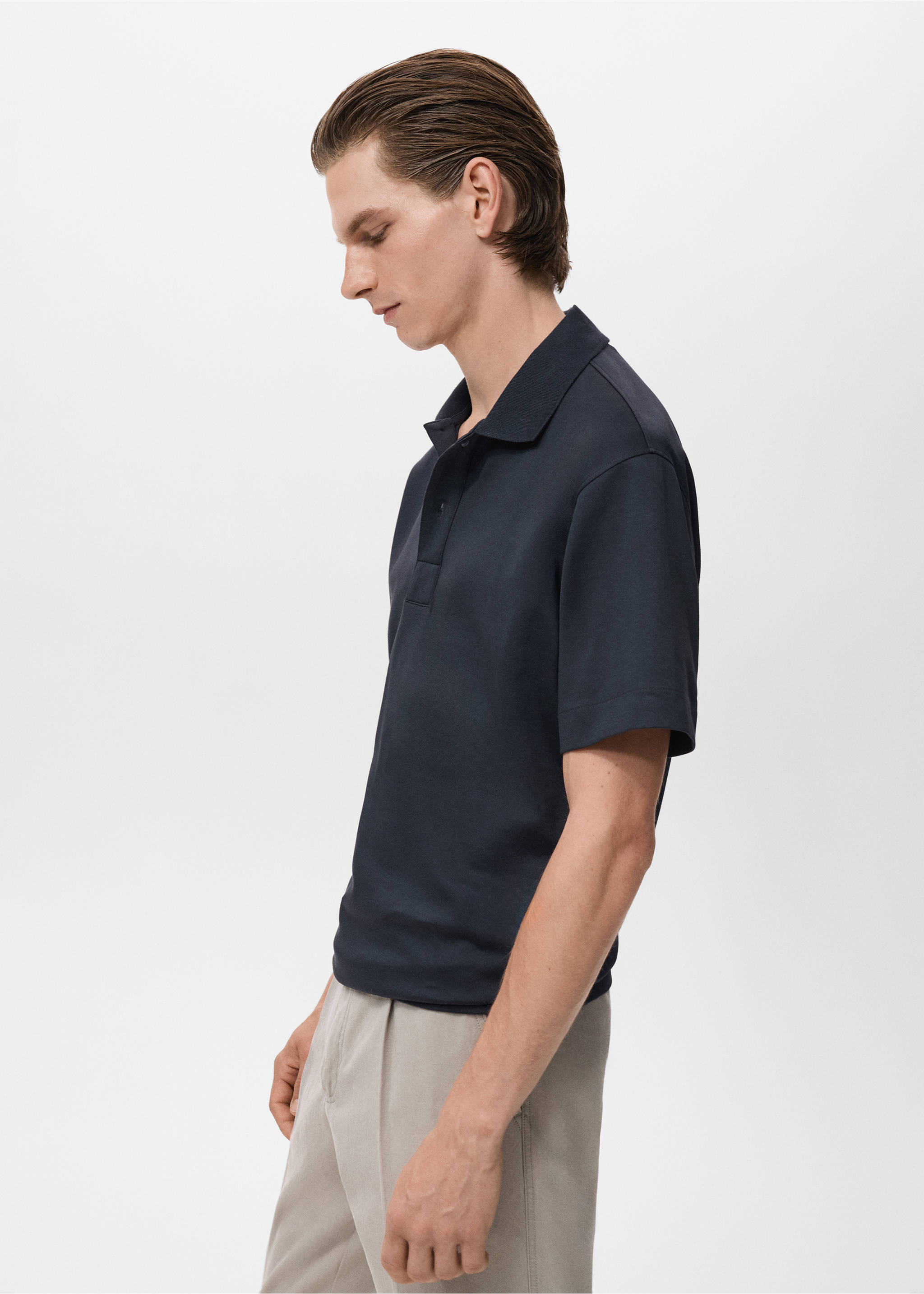 Relaxed-fit cotton polo - Details of the article 2, Navy. Ref: 17054432-00.