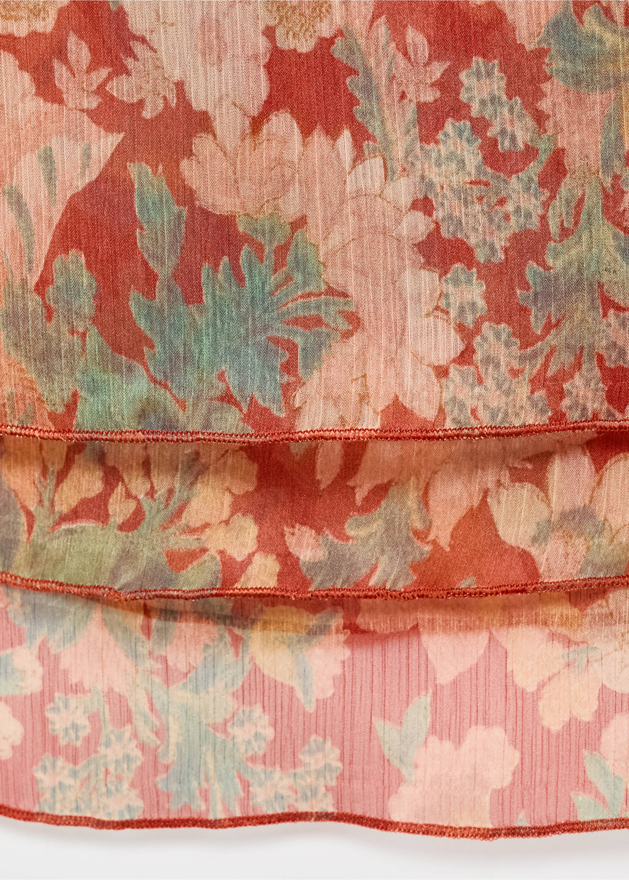 Floral pleated blouse - Details of the article 0, Maroon. Ref: 17054445-00.