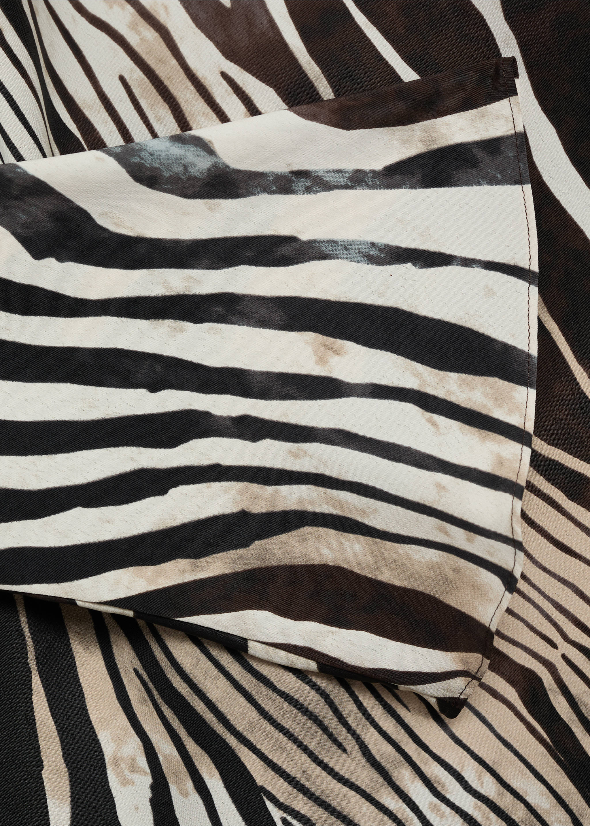Zebra-print dress with flared sleeves - Details of the article 0, Black. Ref: 17054787-00.