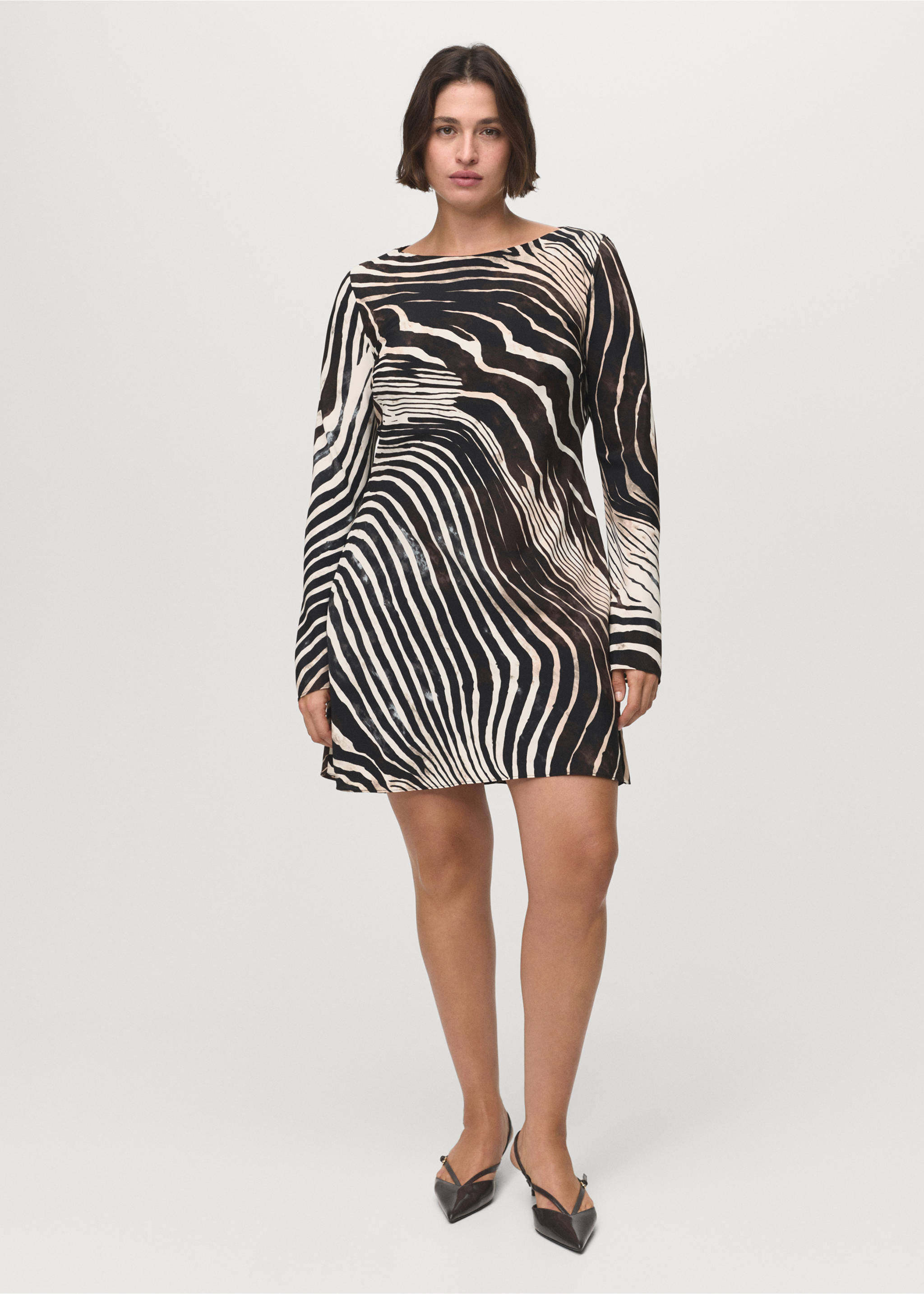 Zebra-print dress with flared sleeves - Details of the article 6, Black. Ref: 17054787-00.