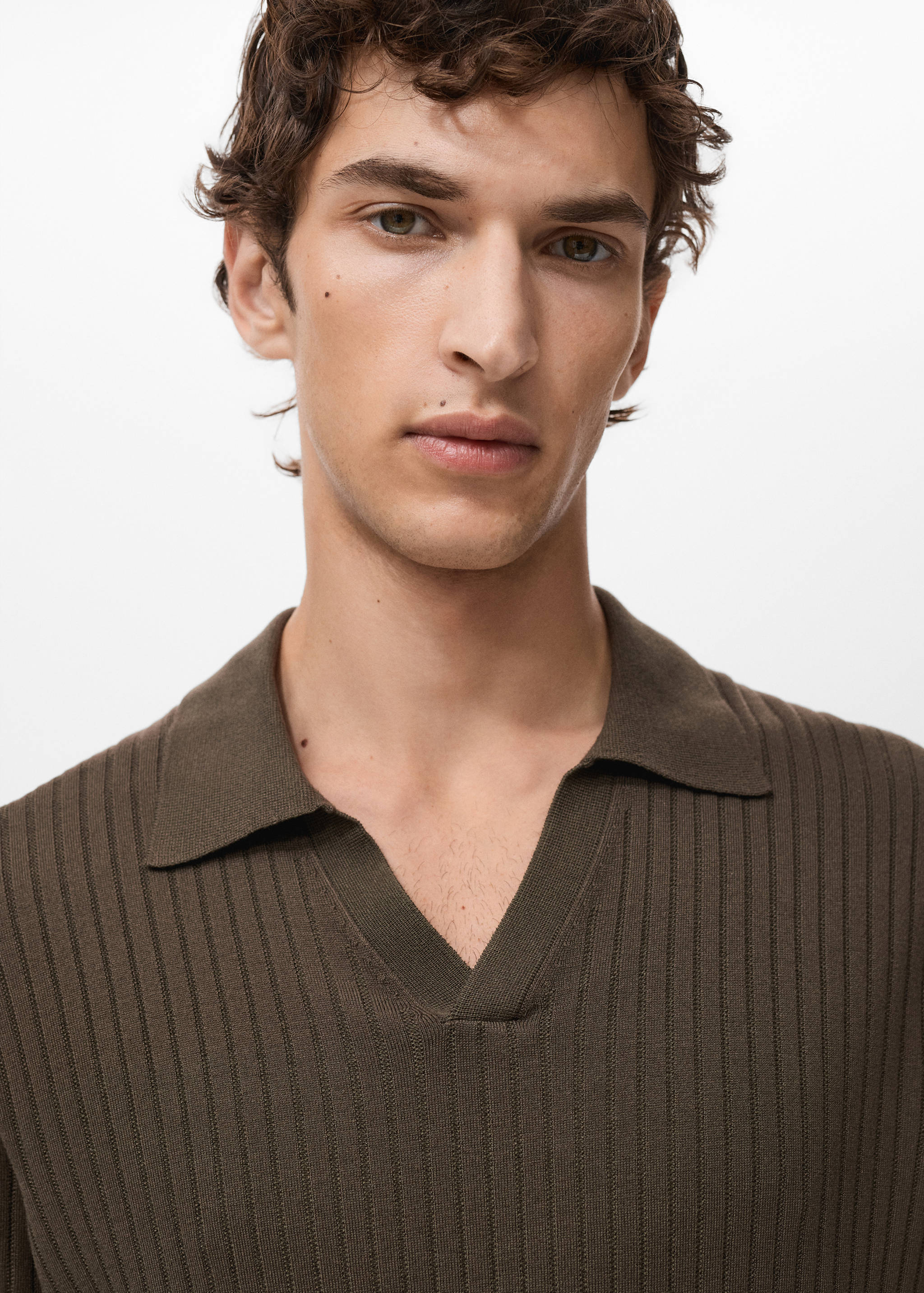 Ribbed knitted polo sweater - Details of the article 1