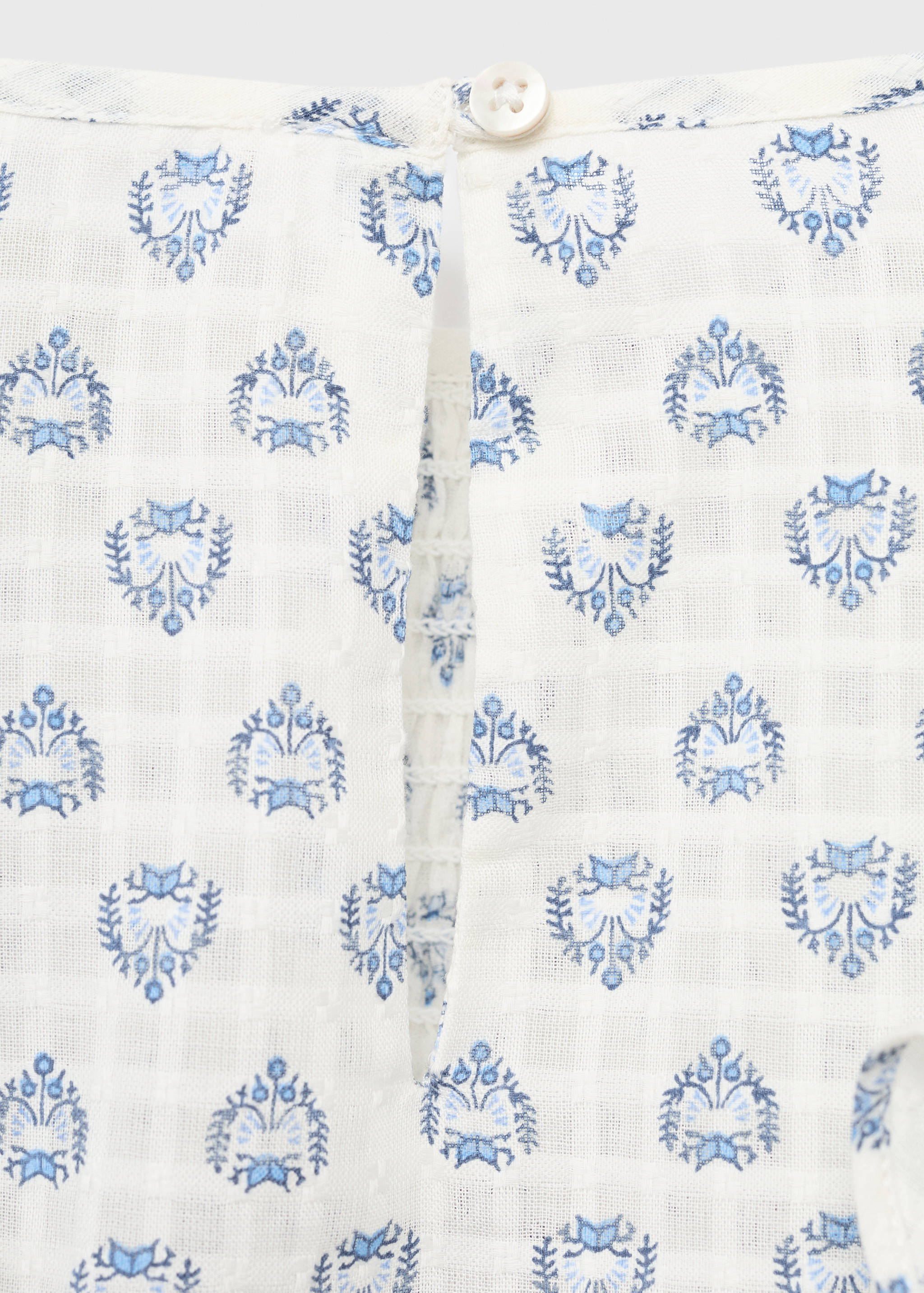 Mönstrad blus med volanger - Detaljer om artikeln 0