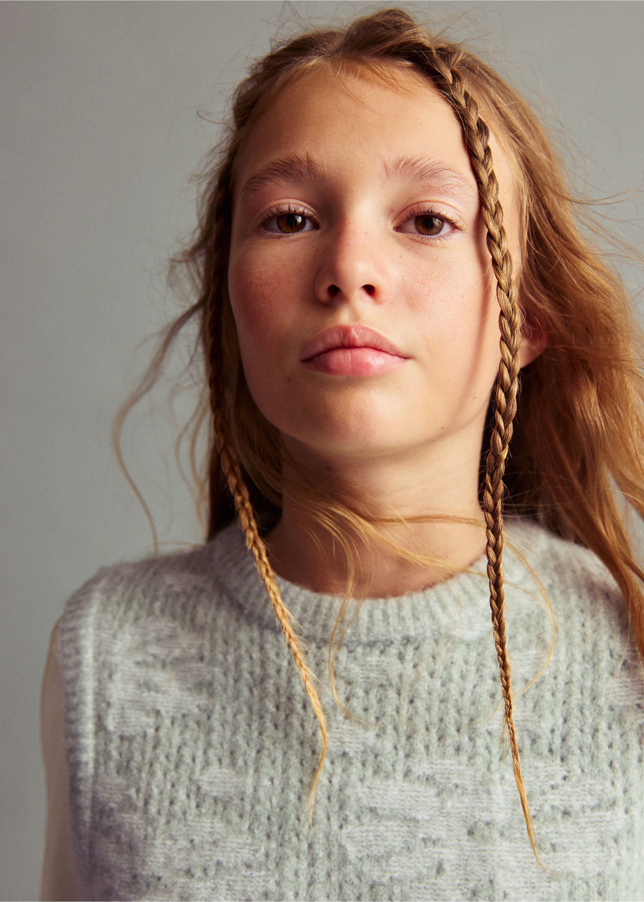 Floral-embroidered waistcoat - Details of the article 1, Pastel Green. Ref: 17055155-00.
