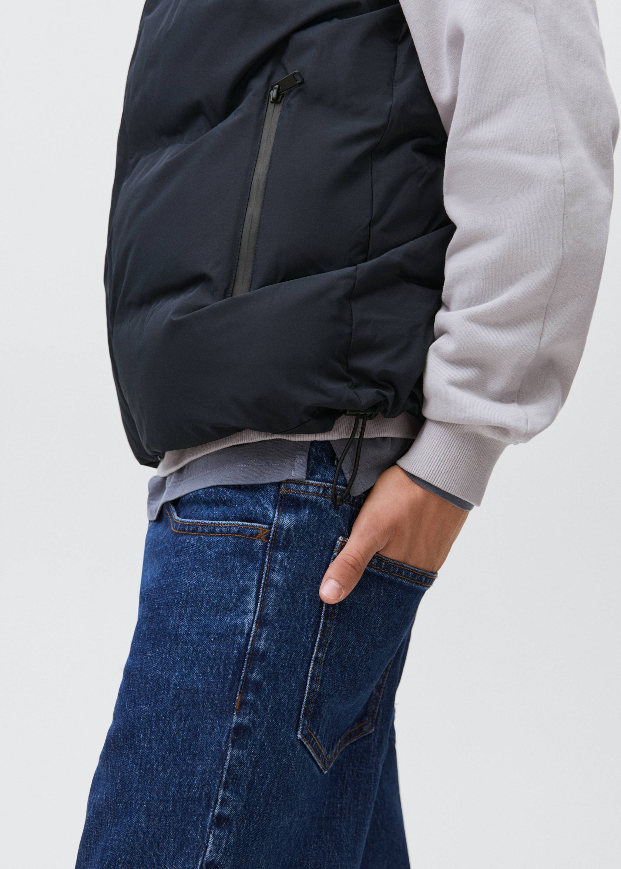 Quilted gilet - Details of the article 3