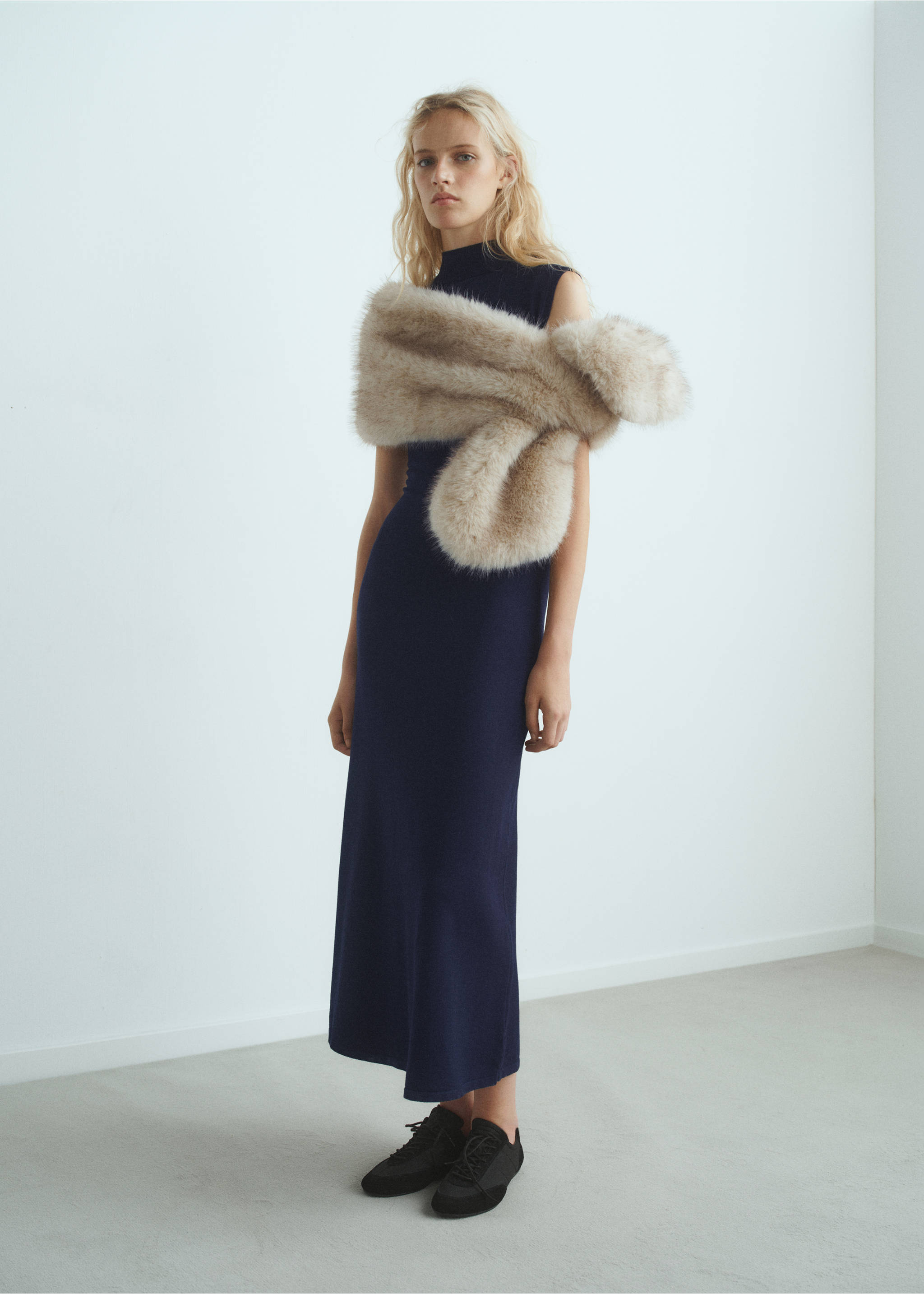 Perkins-neck knitted dress - General plane, Navy. Ref: 17055799-00.