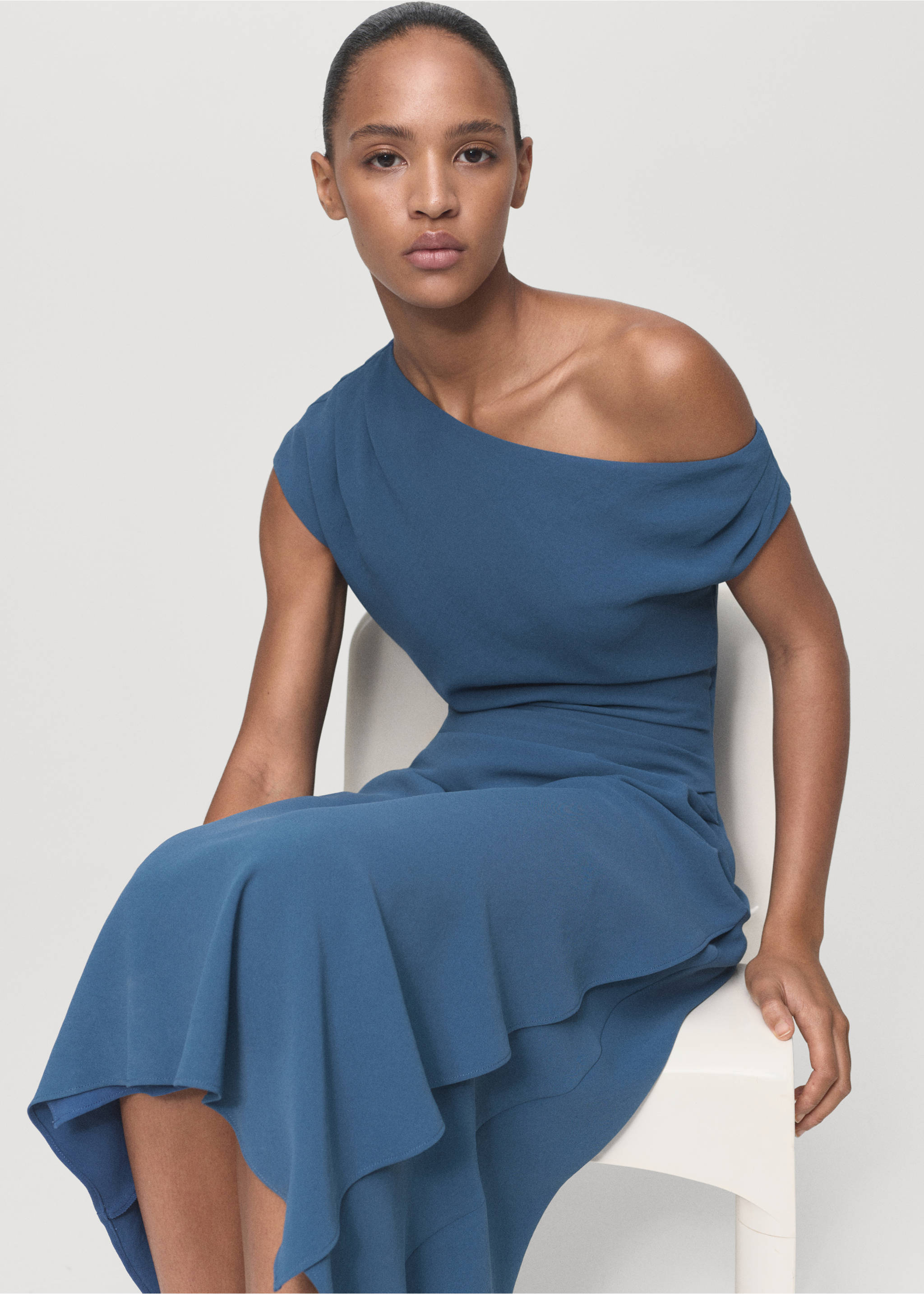 Asymmetrical midi-dress - Details of the article 3, Blue. Ref: 17055811-00.