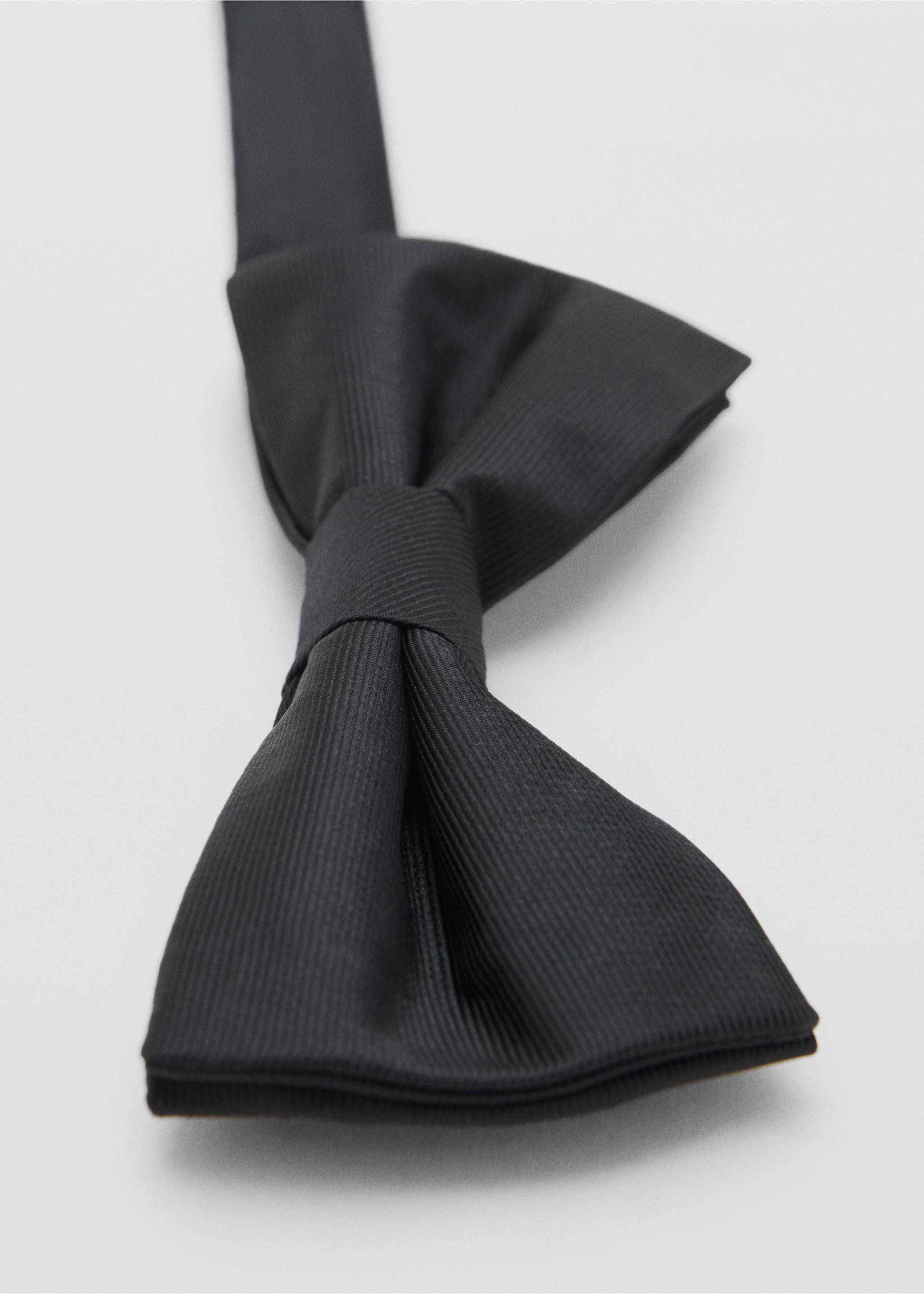 Plain bow tie - Details of the article 1, Black. Ref: 17055830-00.