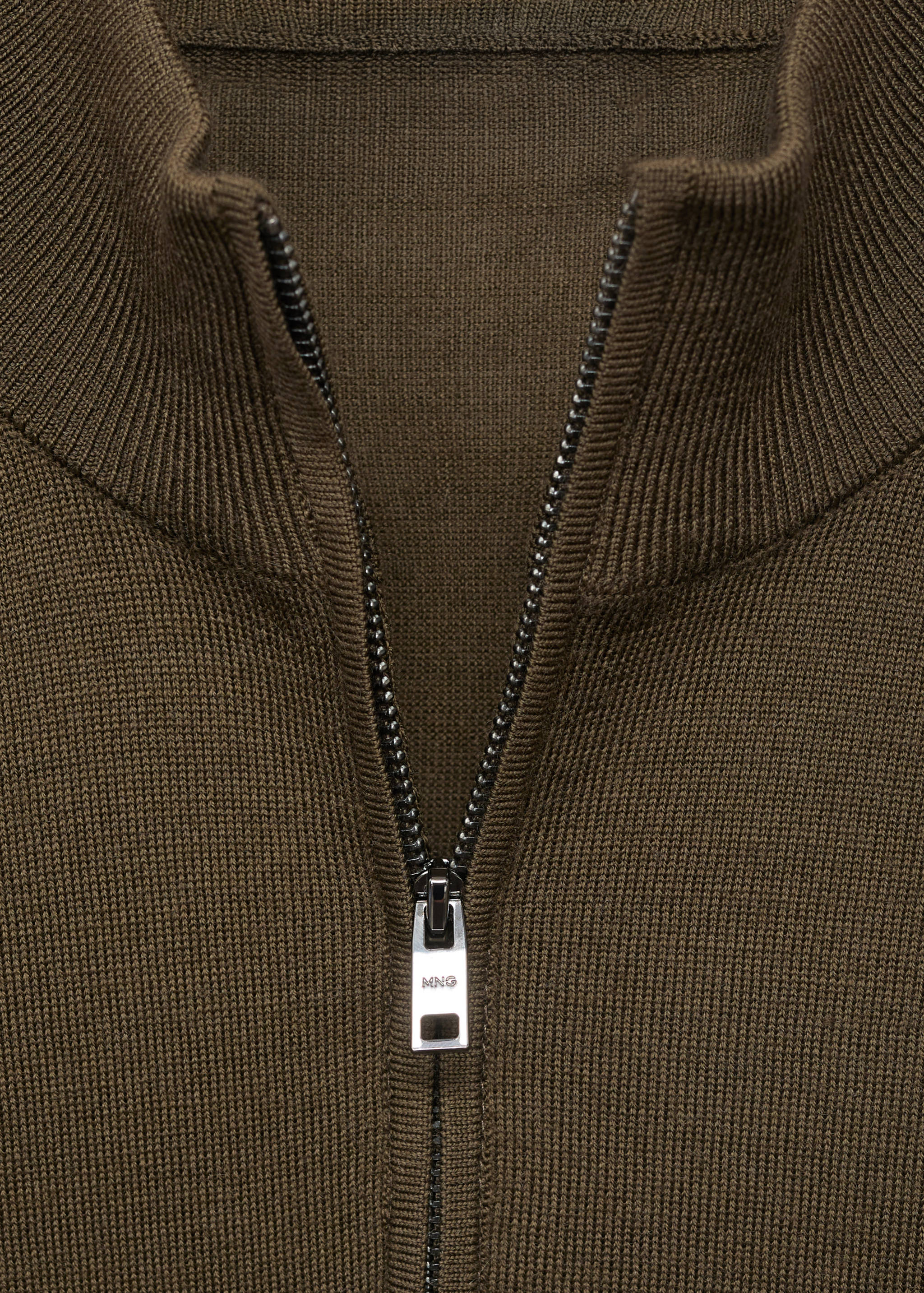 Perkins-Kragen-Jersey aus 100% Merinowolle - Detail des Artikels 8