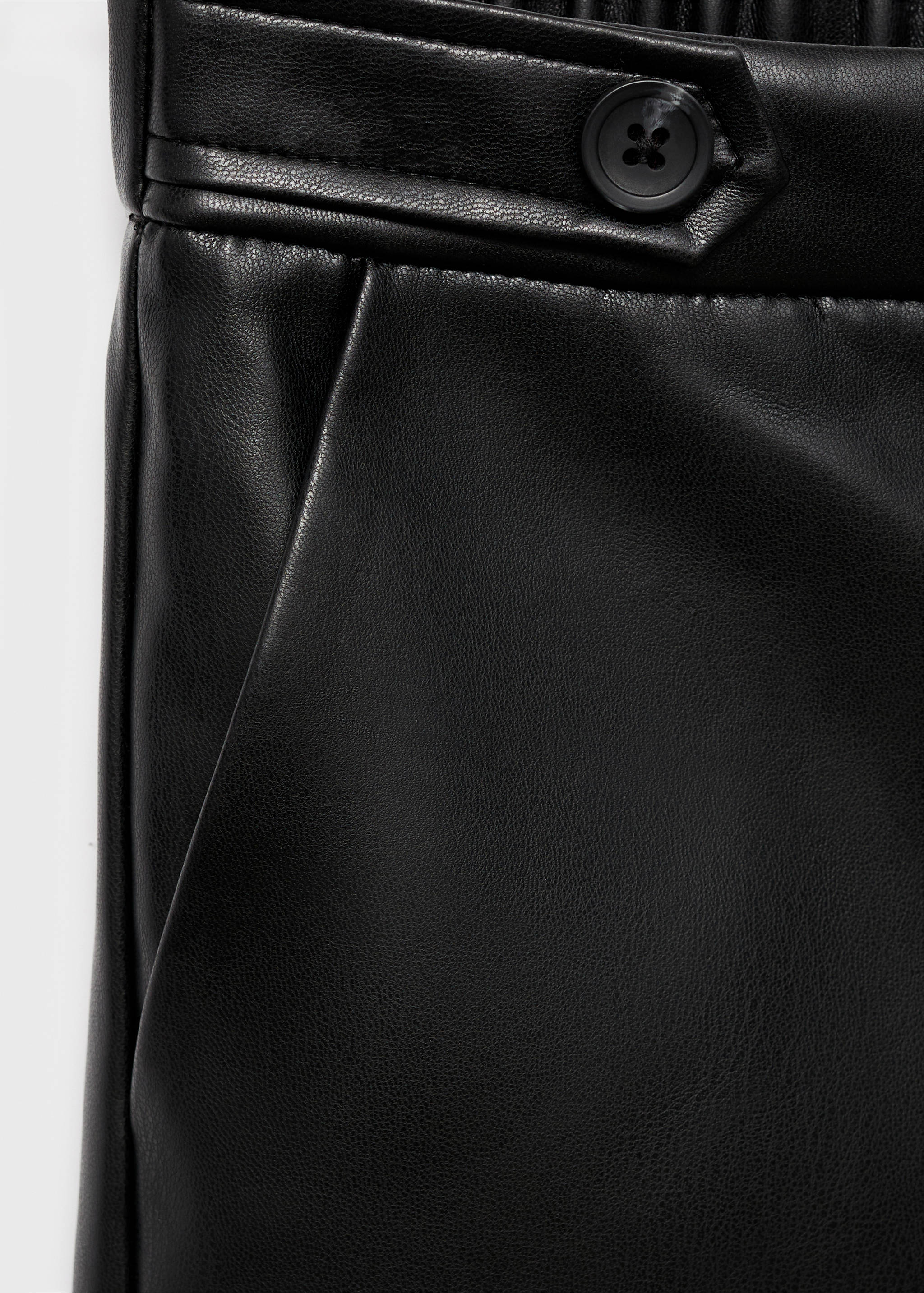 Straight leather-effect trousers - Details of the article 8, Black. Ref: 17055973-00.