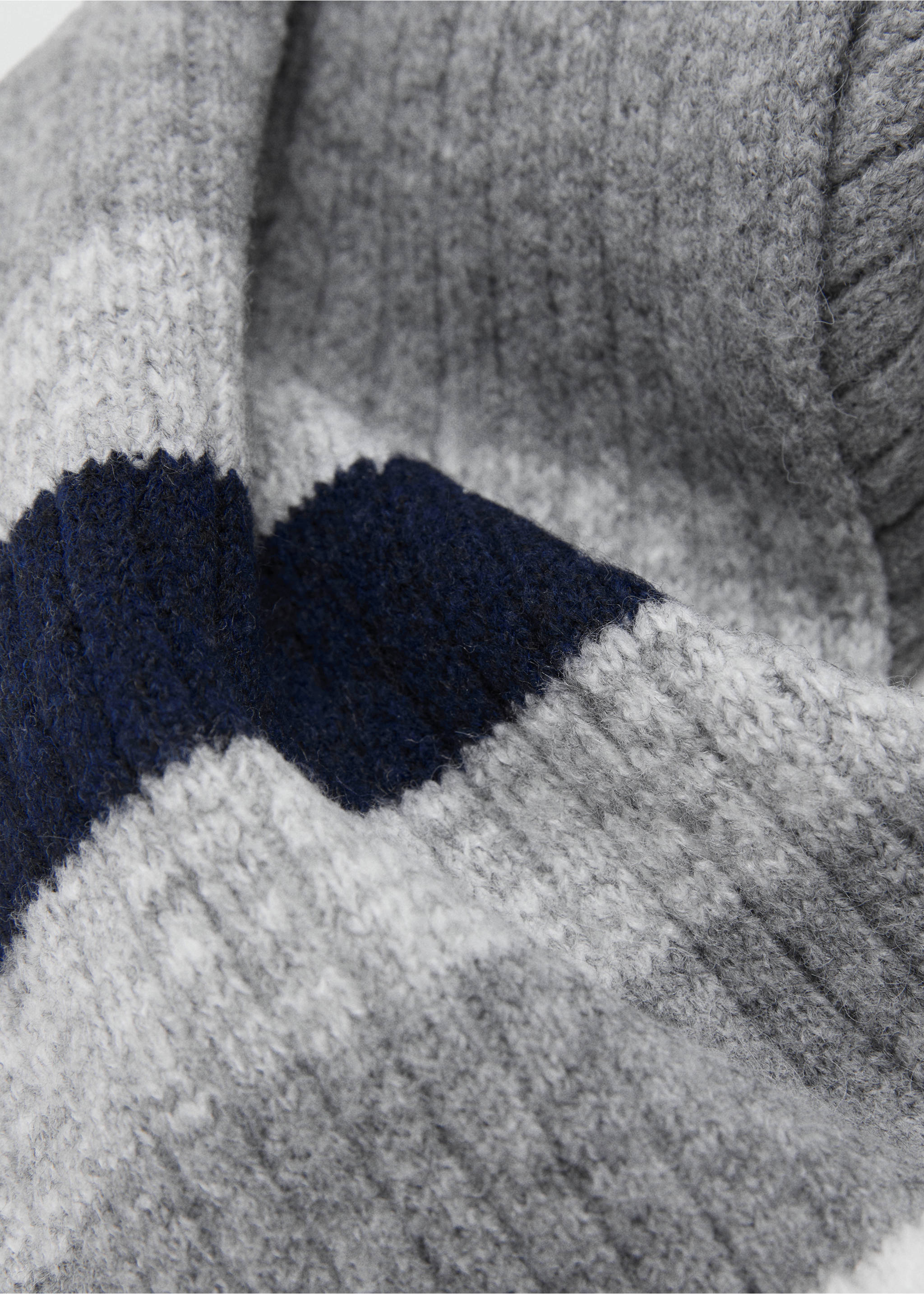 Striped knit scarf - Medium plane, Grey. Ref: 17055984-00.