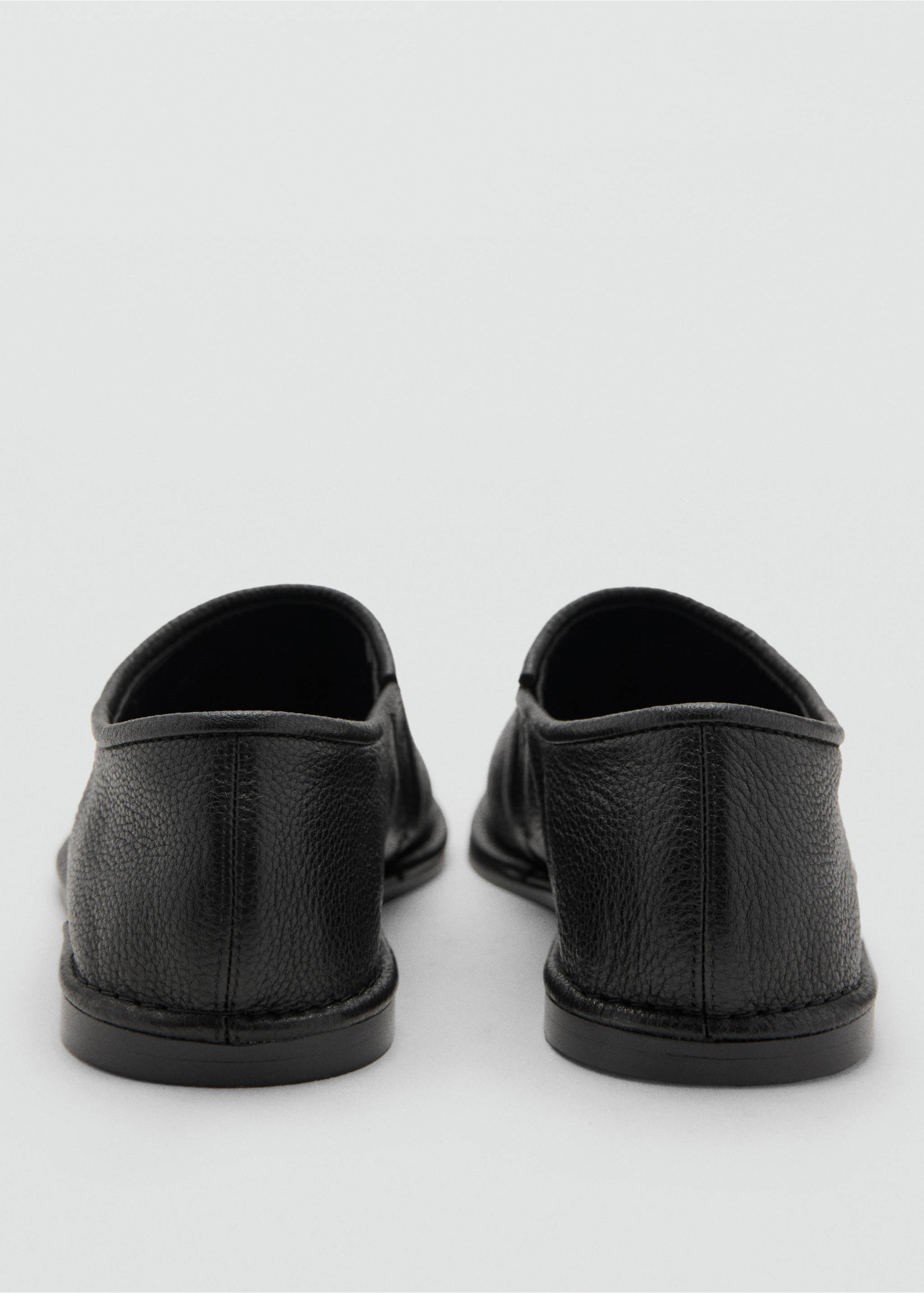 Leather flat shoes - Details of the article 1, Black. Ref: 17055997-00.
