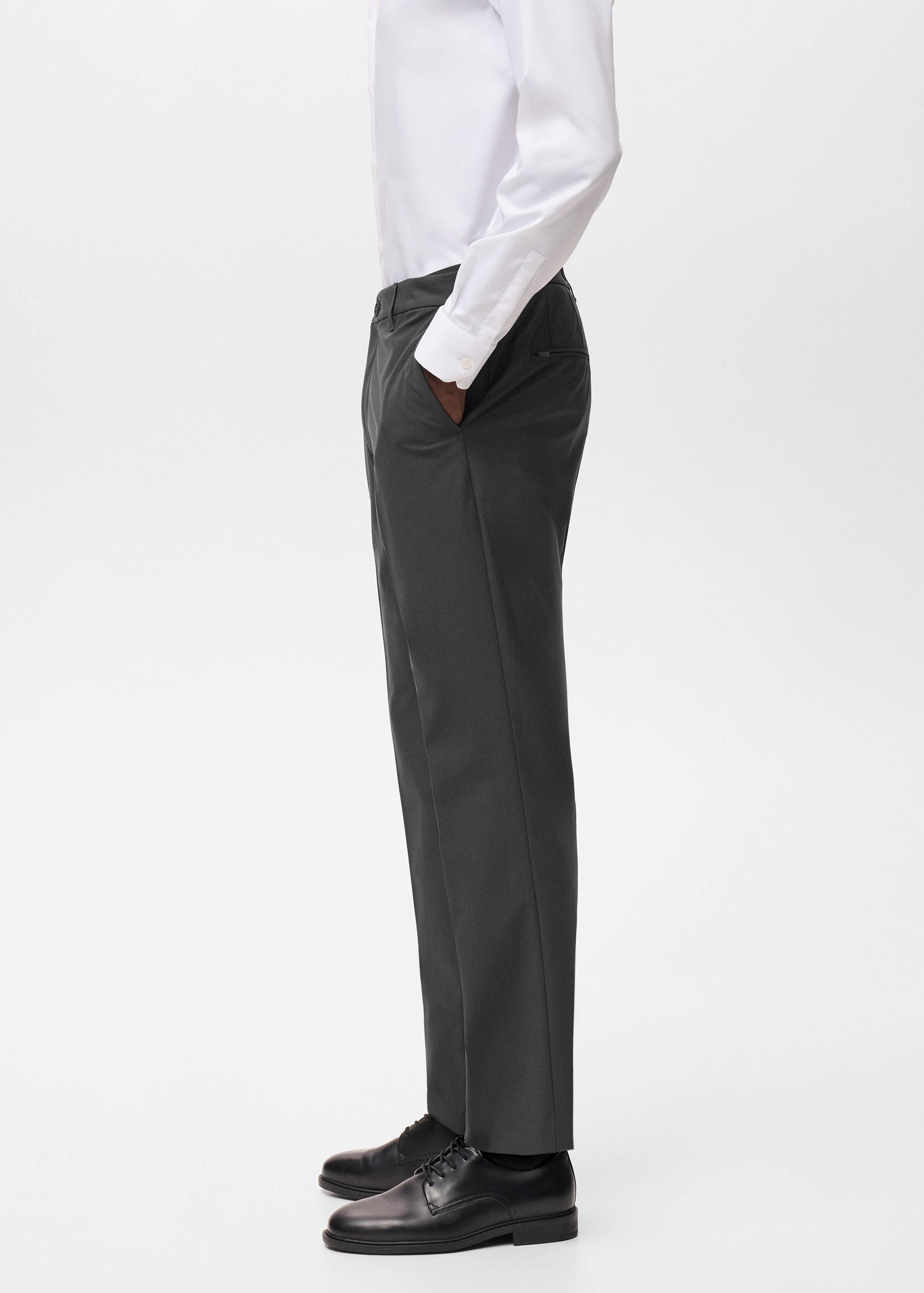 Slim-fit thermoregulating trousers - Details of the article 2