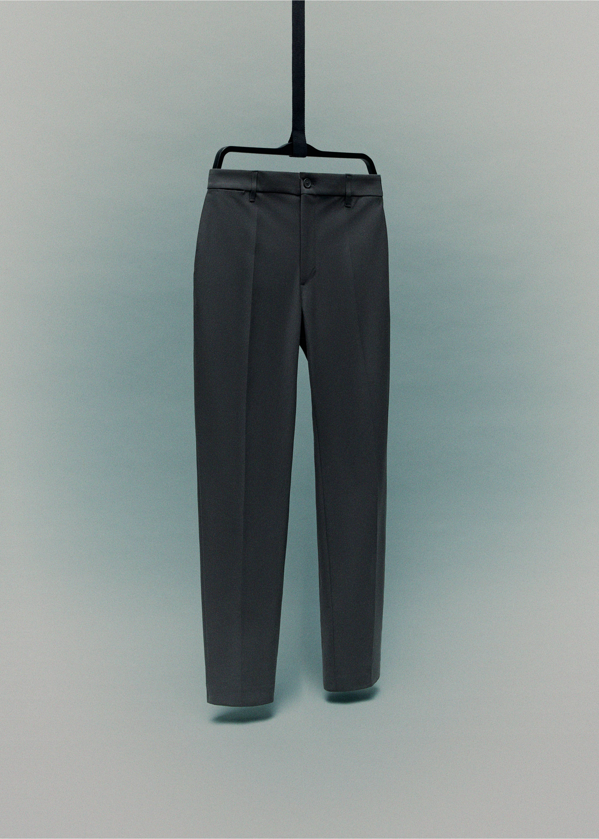 Slim-fit thermoregulating trousers - Details of the article 9, Dark Green. Ref: 17056327-00.