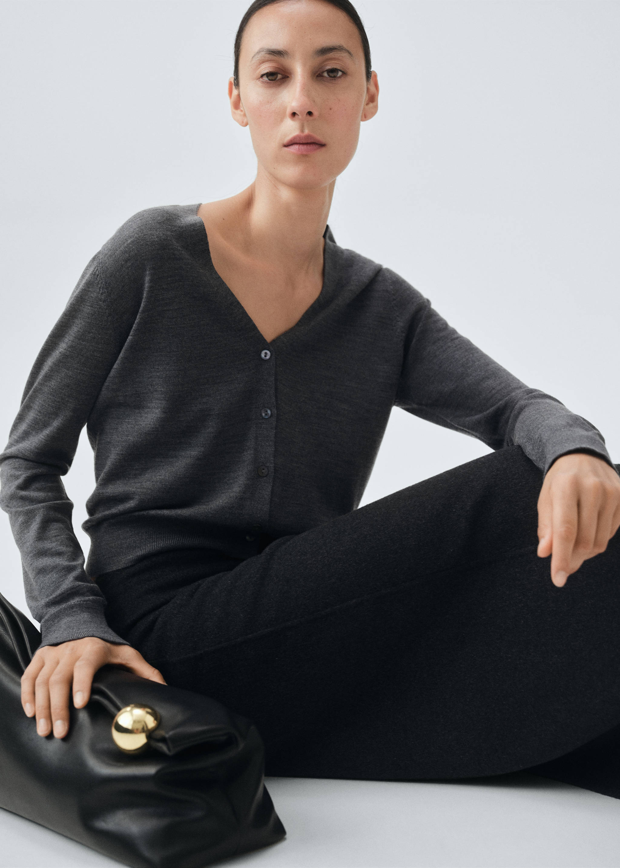 100% merino wool cardigan - Details of the article 2