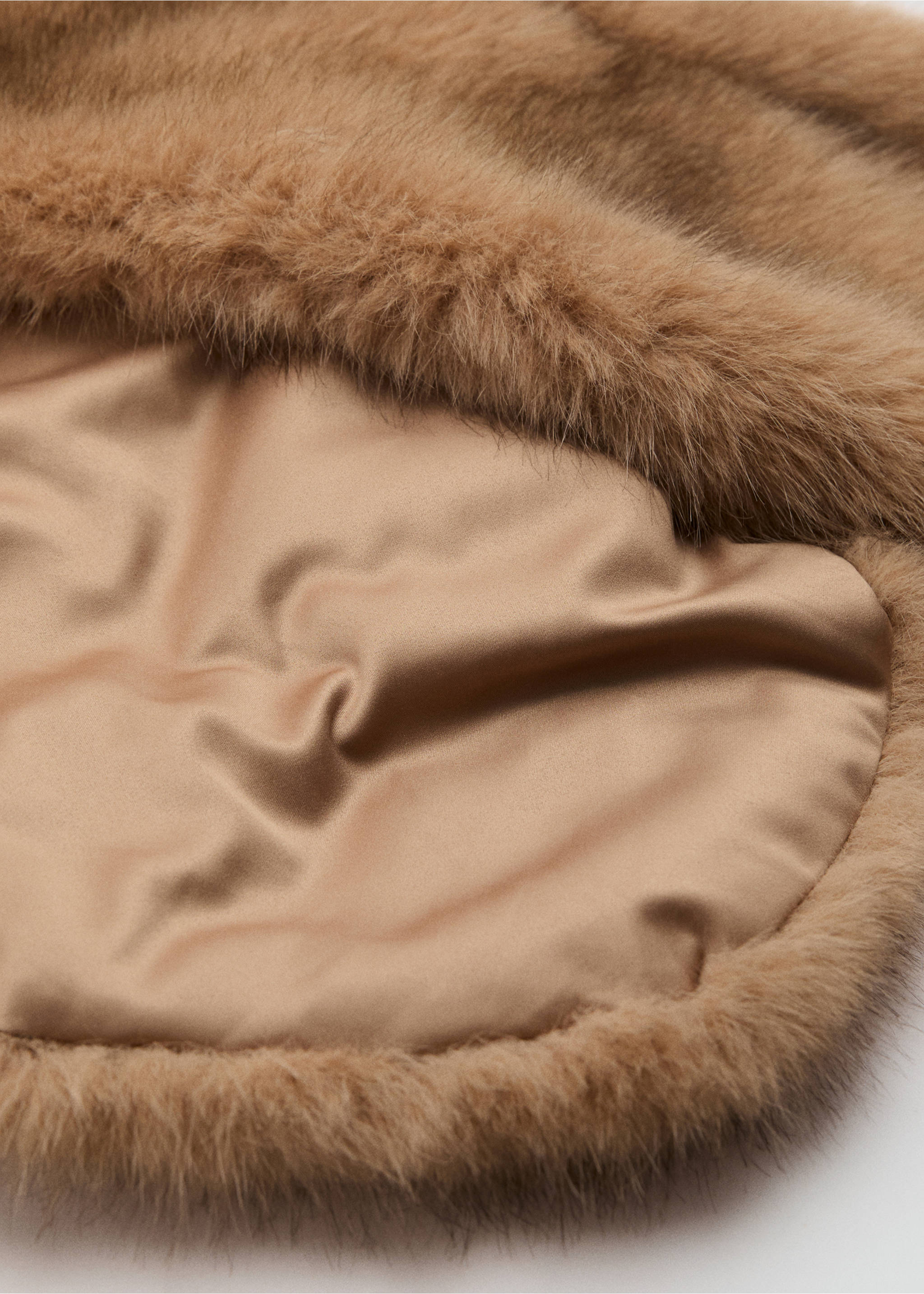 Faux-fur scarf - Medium plane, Brown. Ref: 17056354-00.