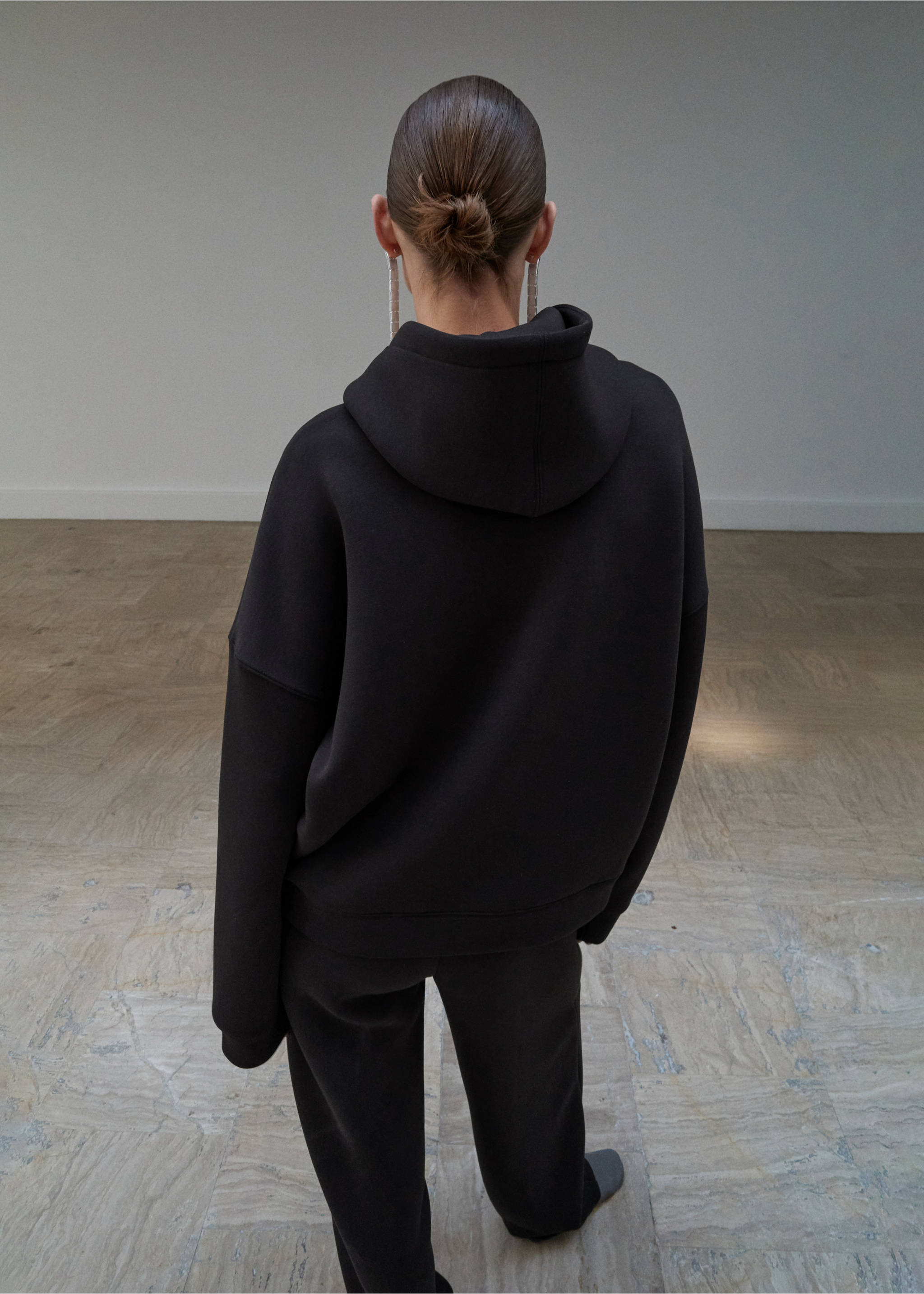 Sweat-shirt oversize capuche - Verso de l’article, Marron. Ref: 17056358-00.