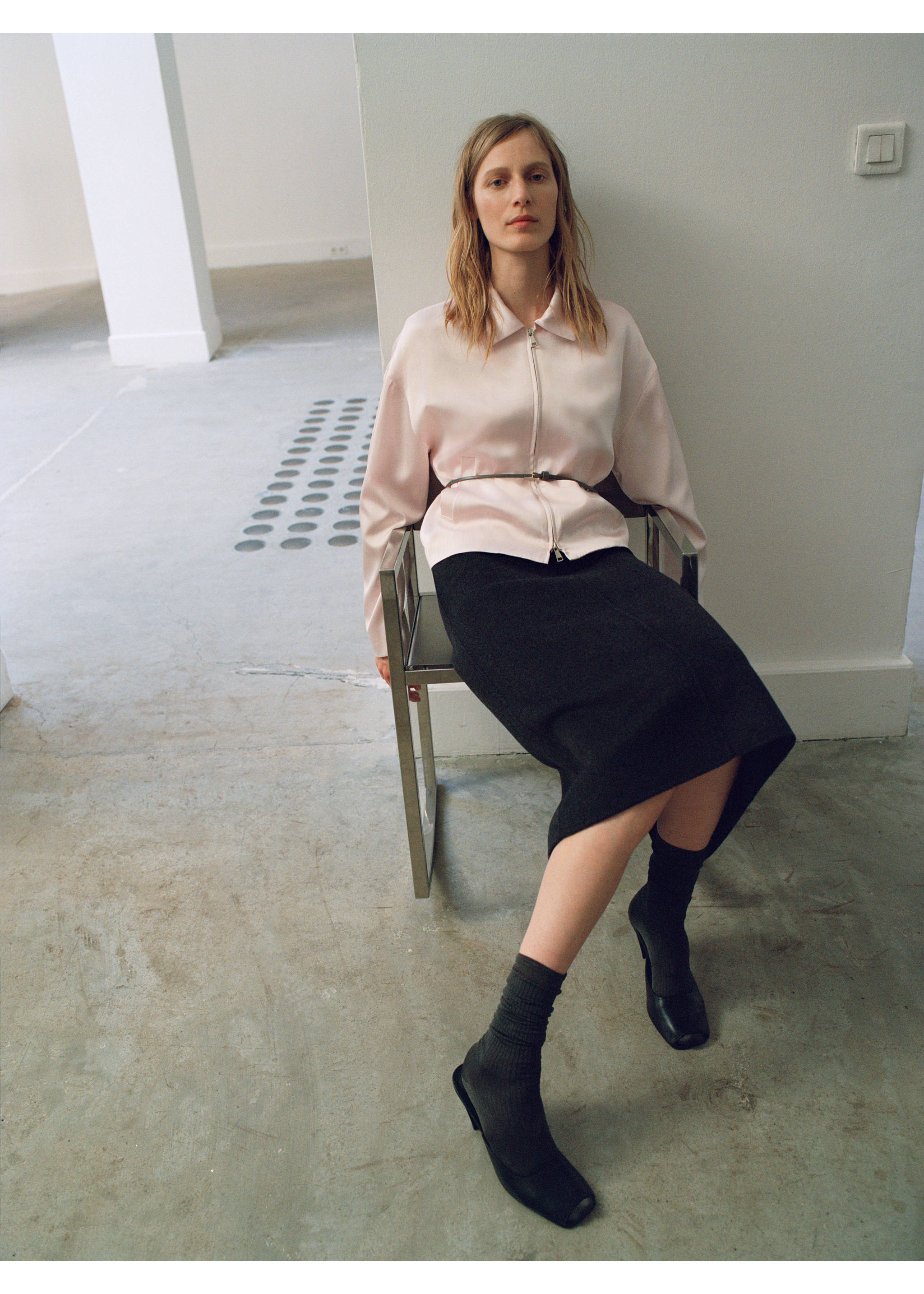 Satin jacket with zip - Details of the article 9, Pastel Pink. Ref: 17056361-00.