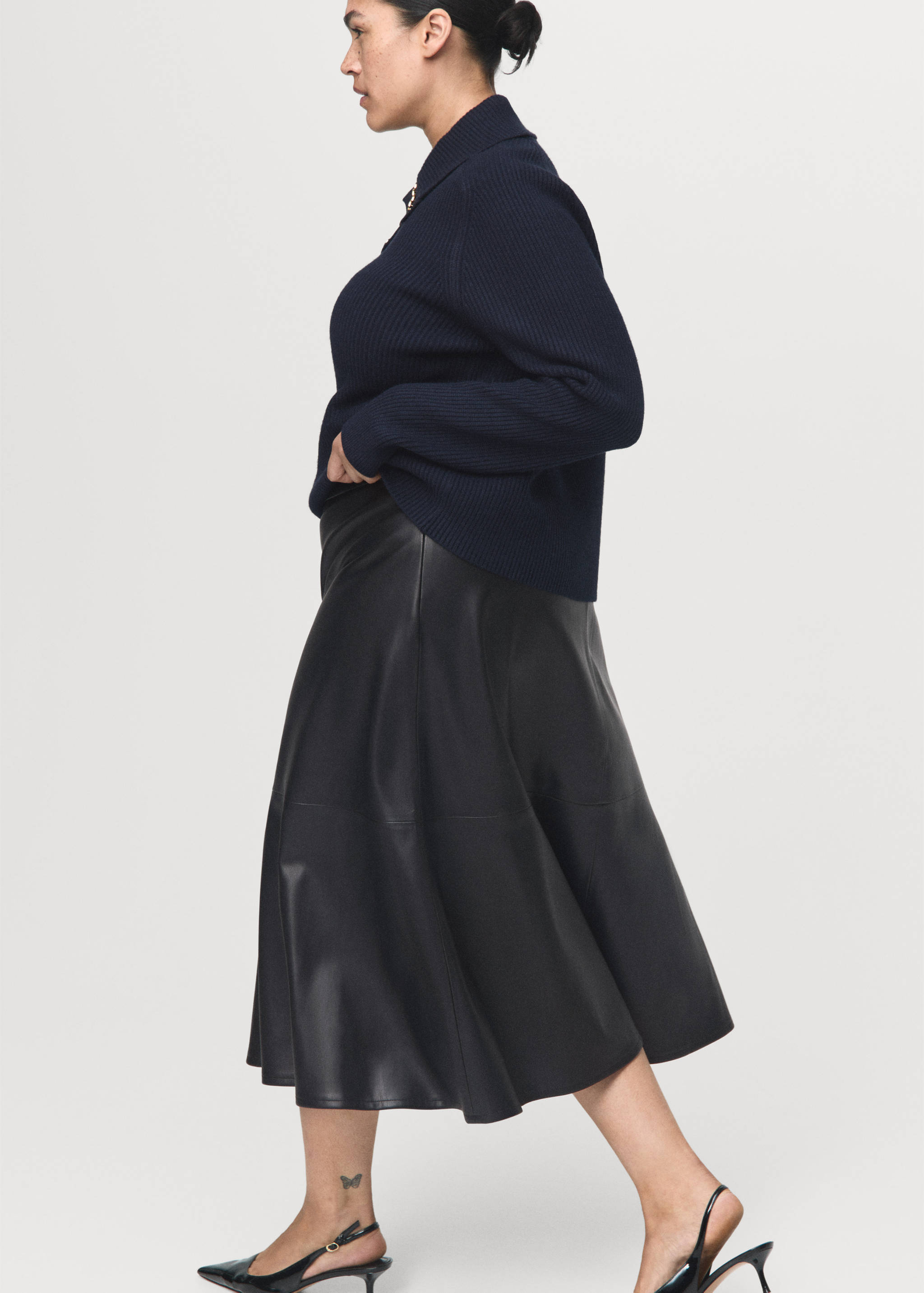 Faux-leather midi-skirt - Details of the article 5