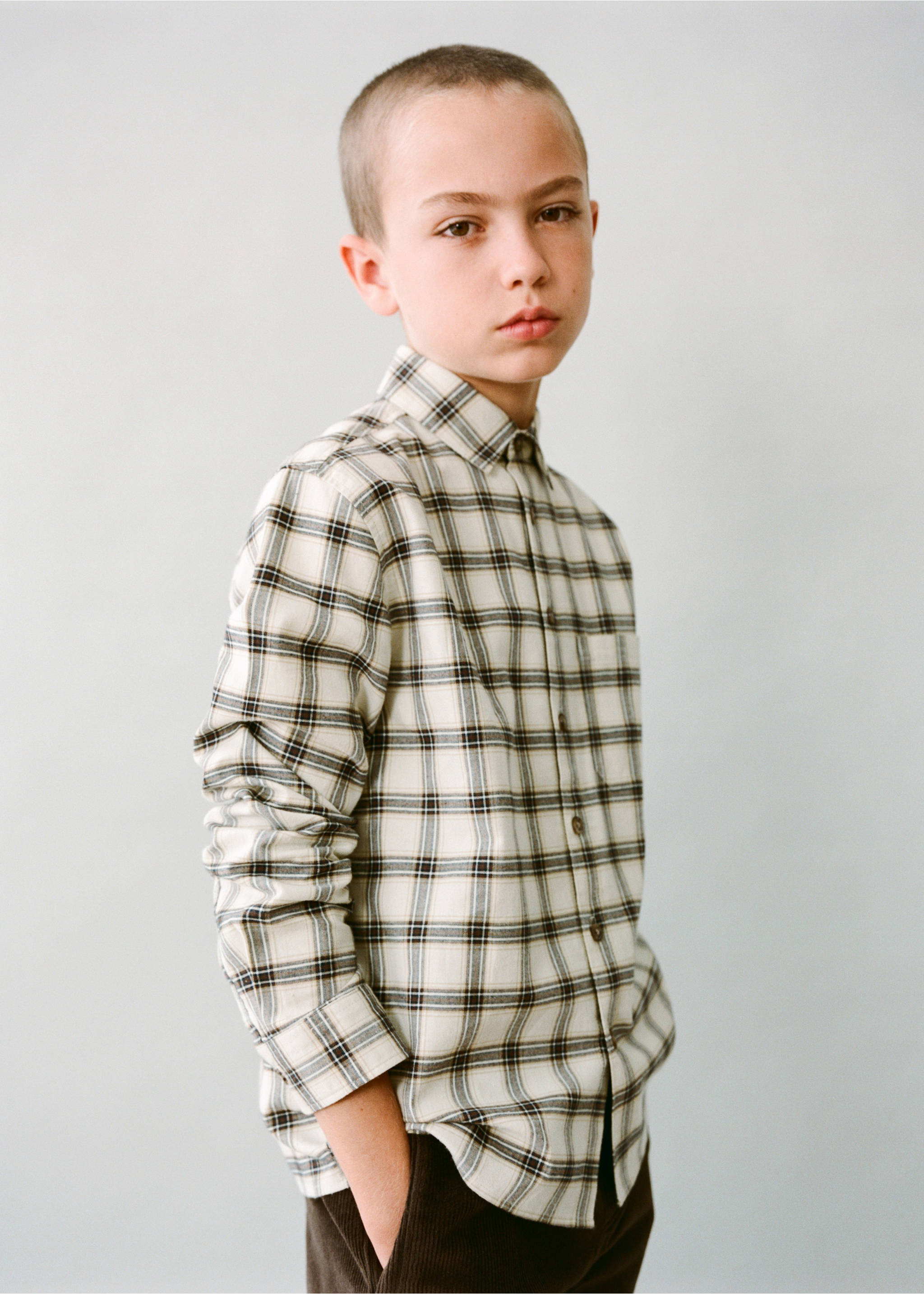 Check shirt - Details of the article 3, Ivory White. Ref: 17057122-00.