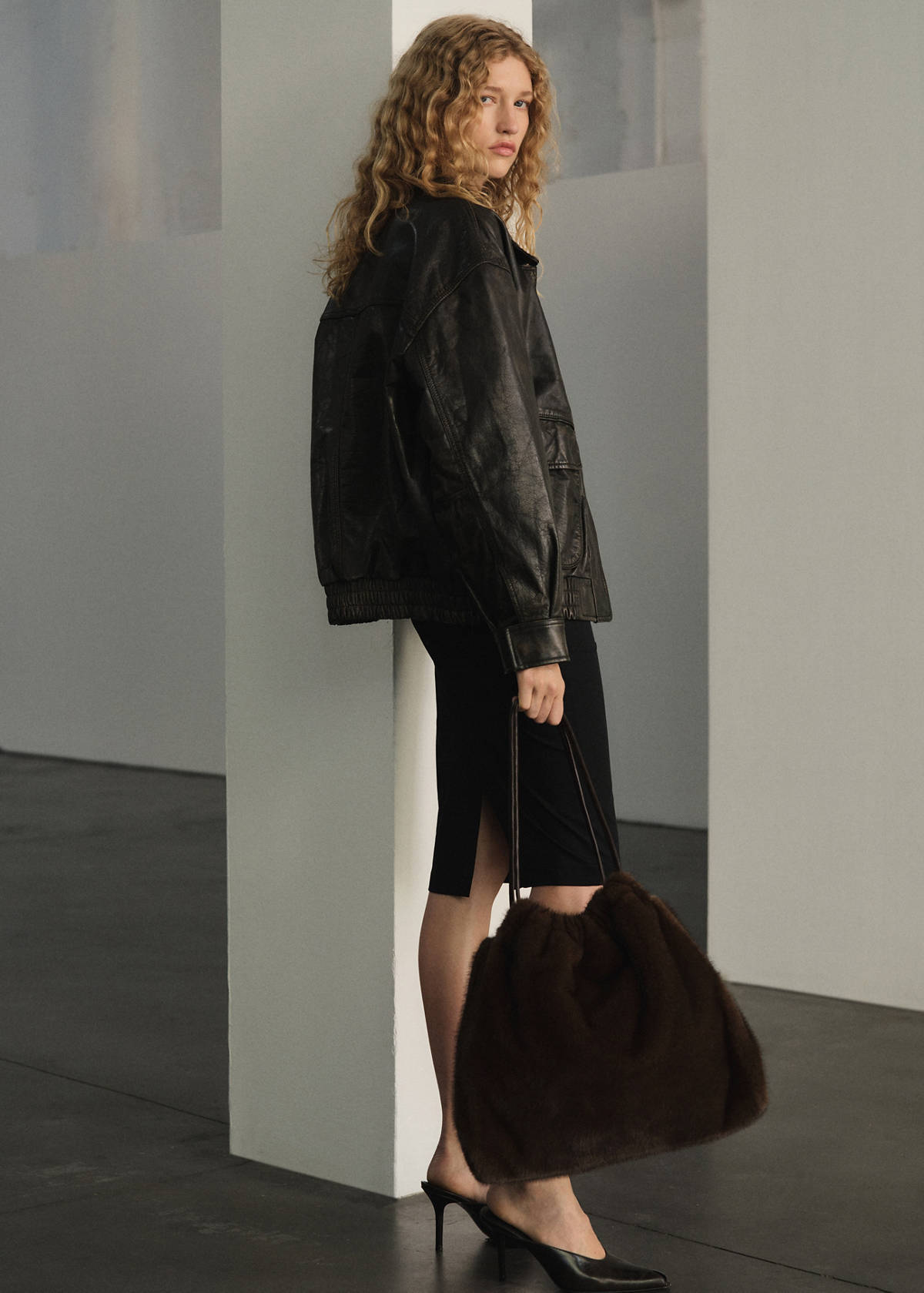 Faux-fur shoulder bag