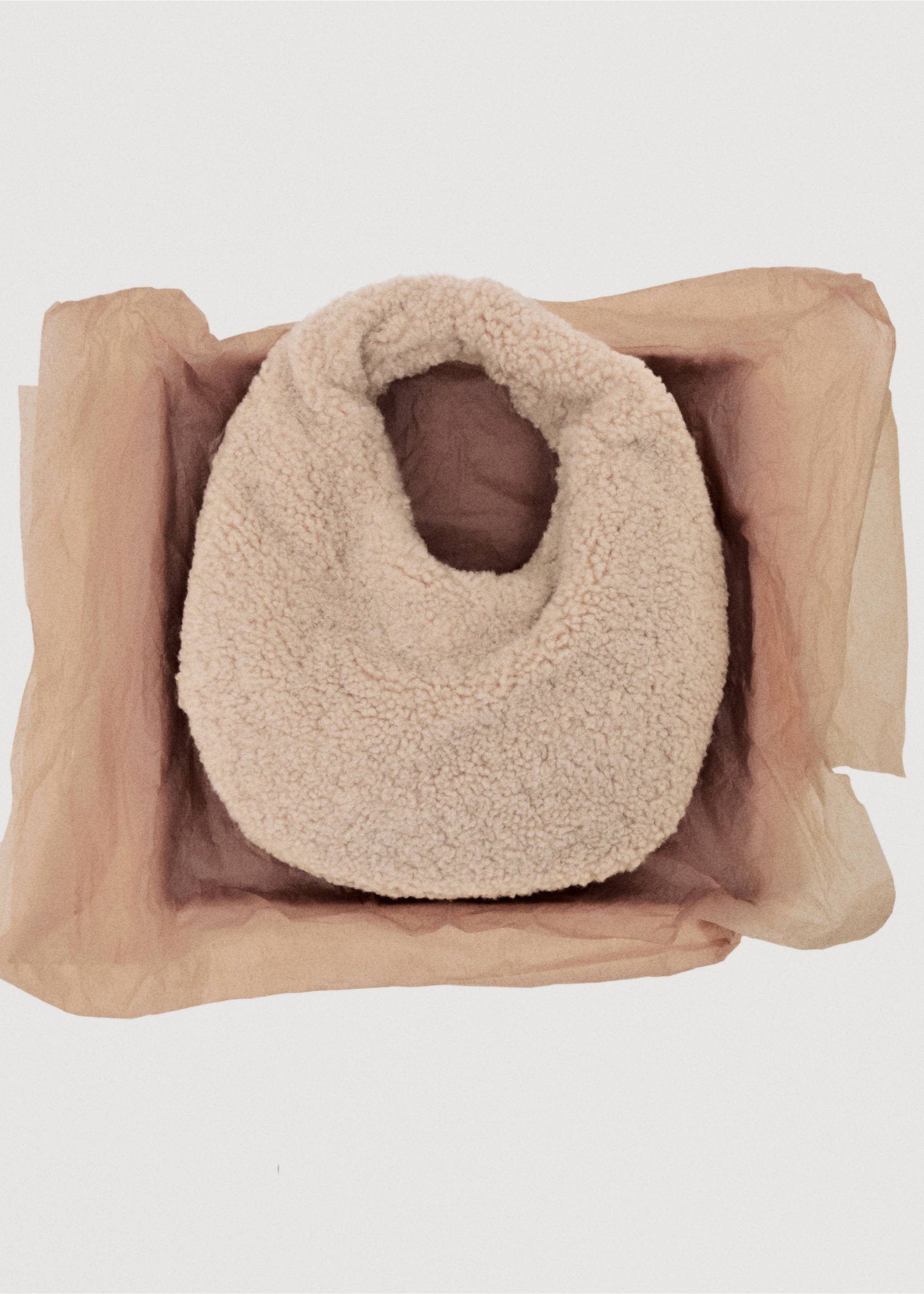 Shearling-effect textured bag - Details of the article 7, Off White. Ref: 17057129-00.