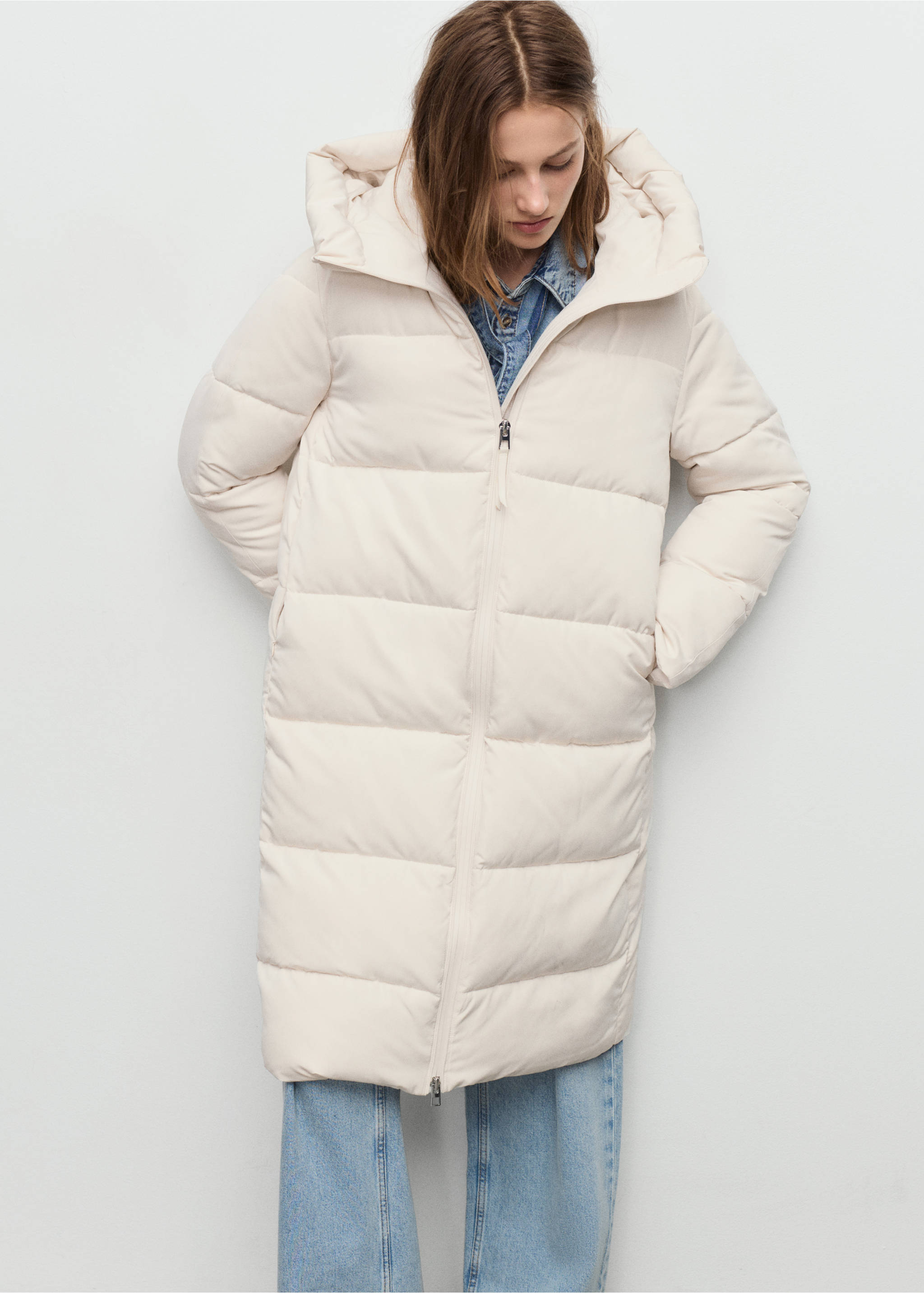 Long padded anorak with hood - Medium plane, Off White. Ref: 17057131-00.