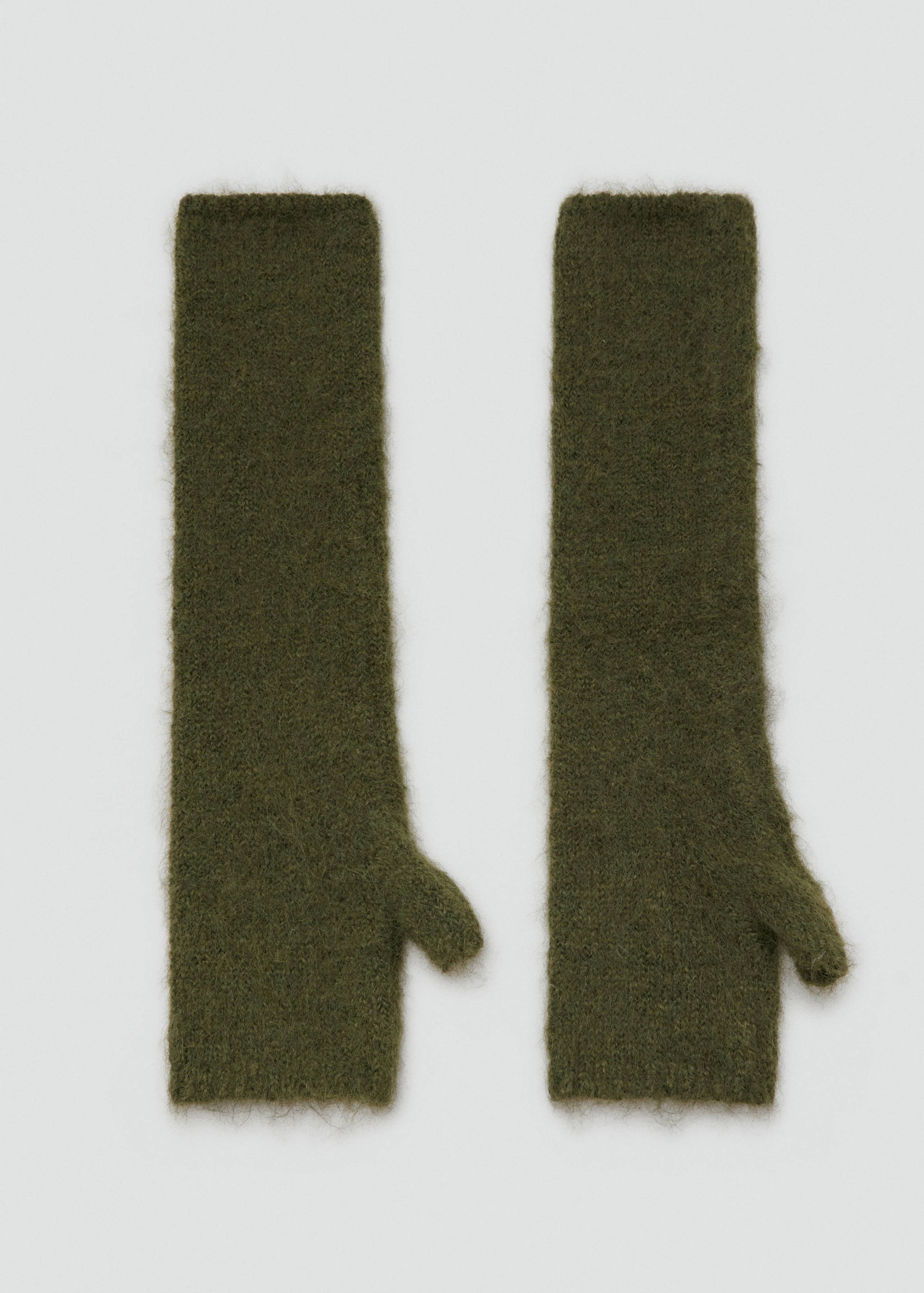 Long knitted mittens - Article without model