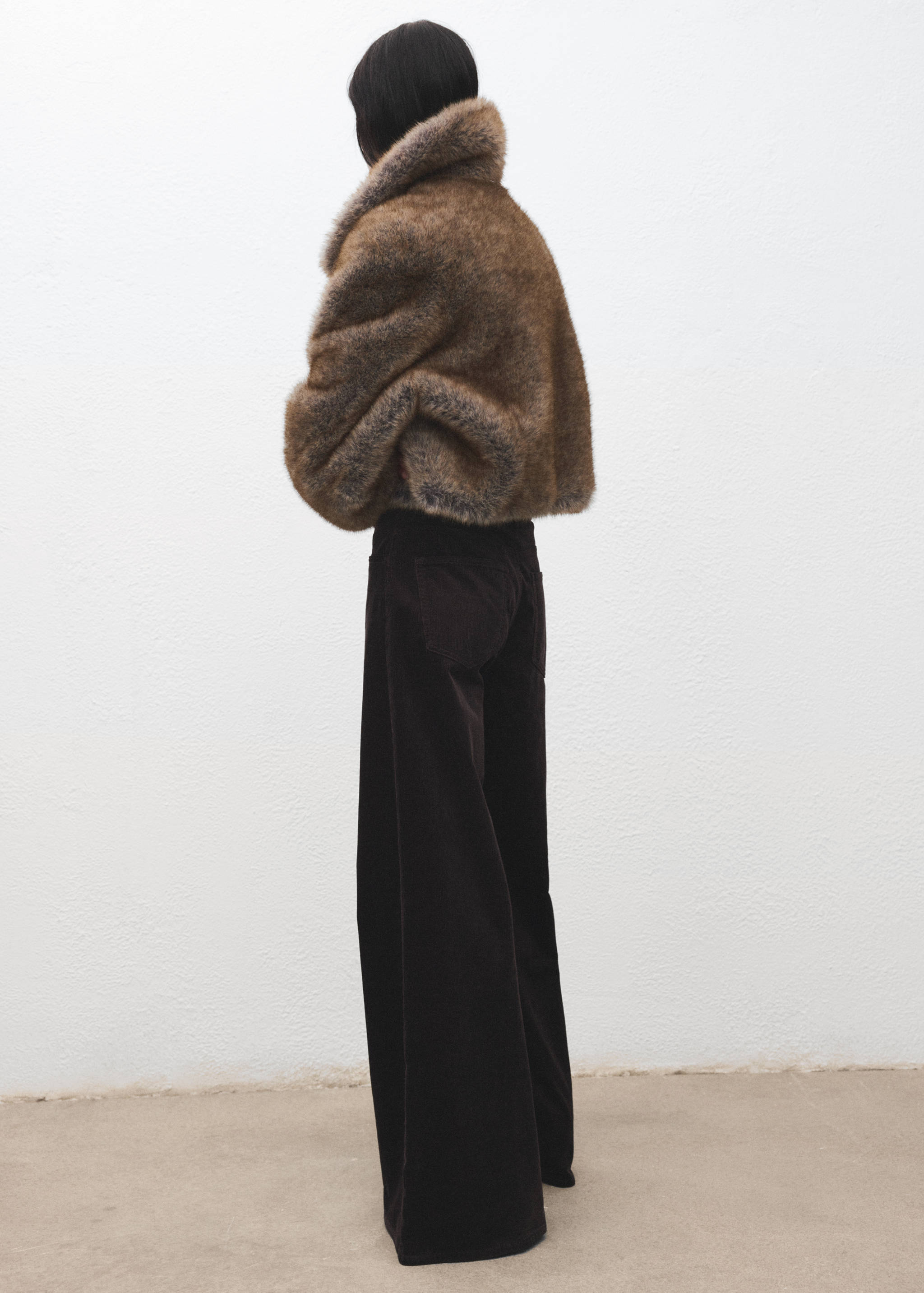 Wide-Leg-Cord-Jeans - Rückseite des Artikels