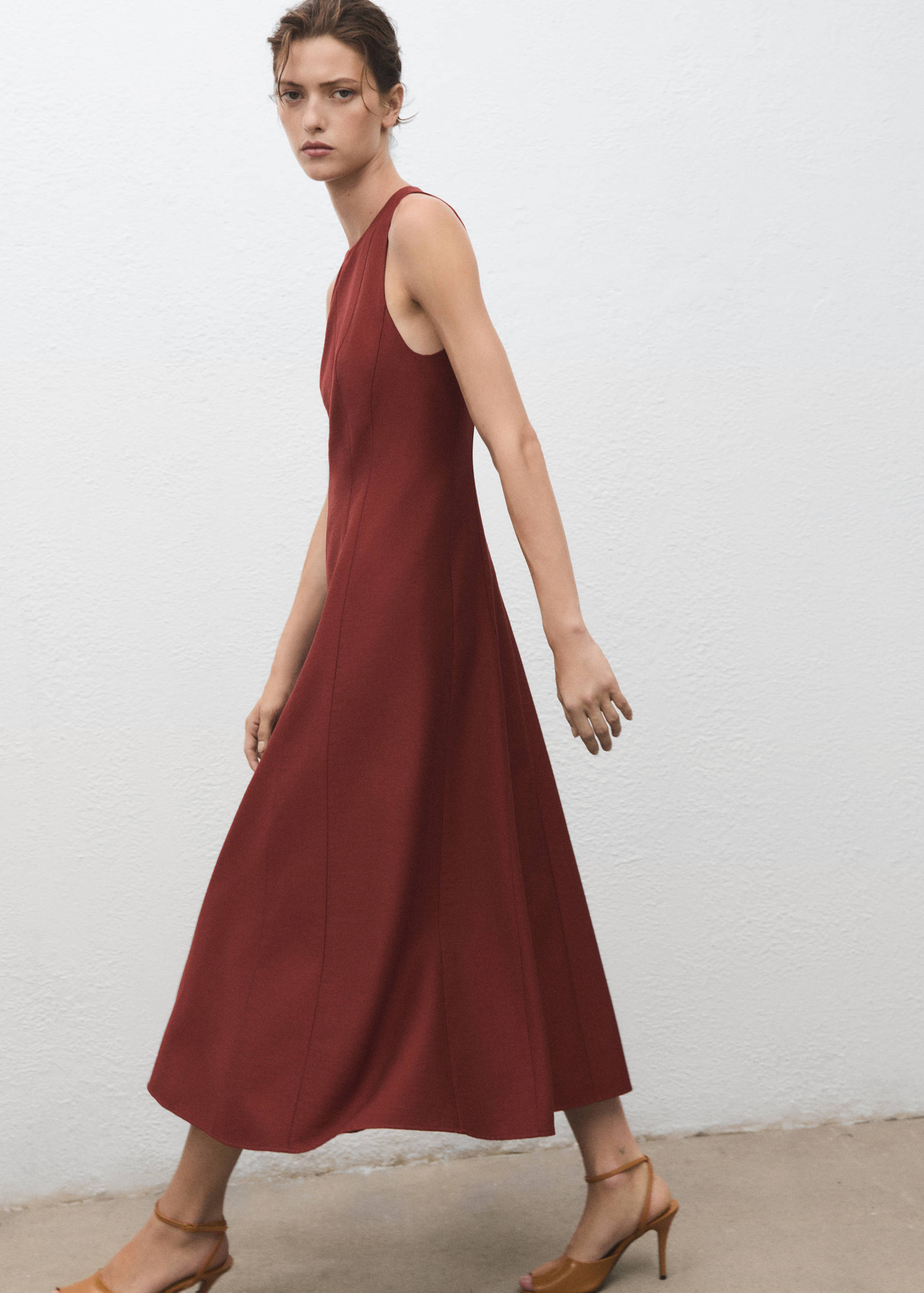 A-line dress with godets - Details of the article 2