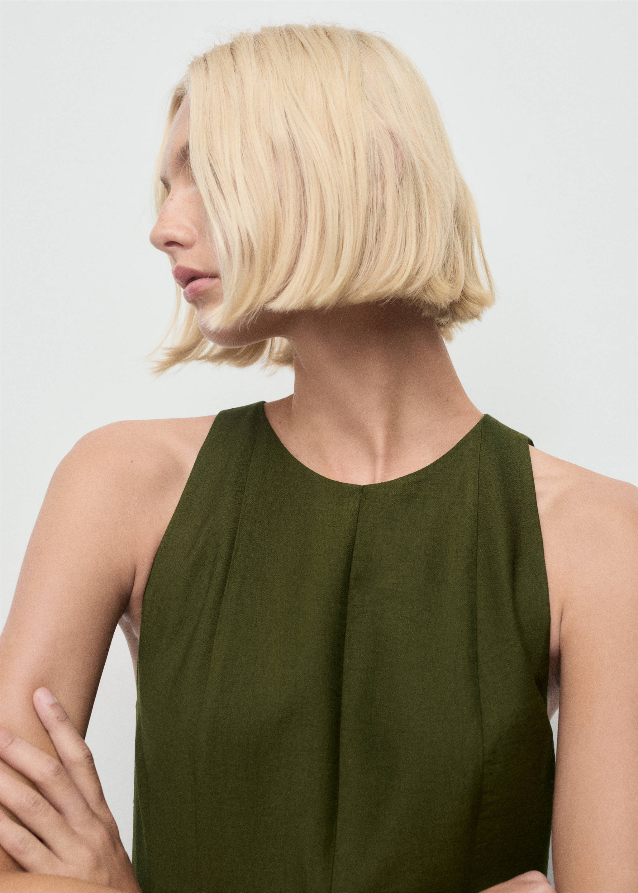 A-line dress with godets - Details of the article 1, Khaki. Ref: 17057811-00.