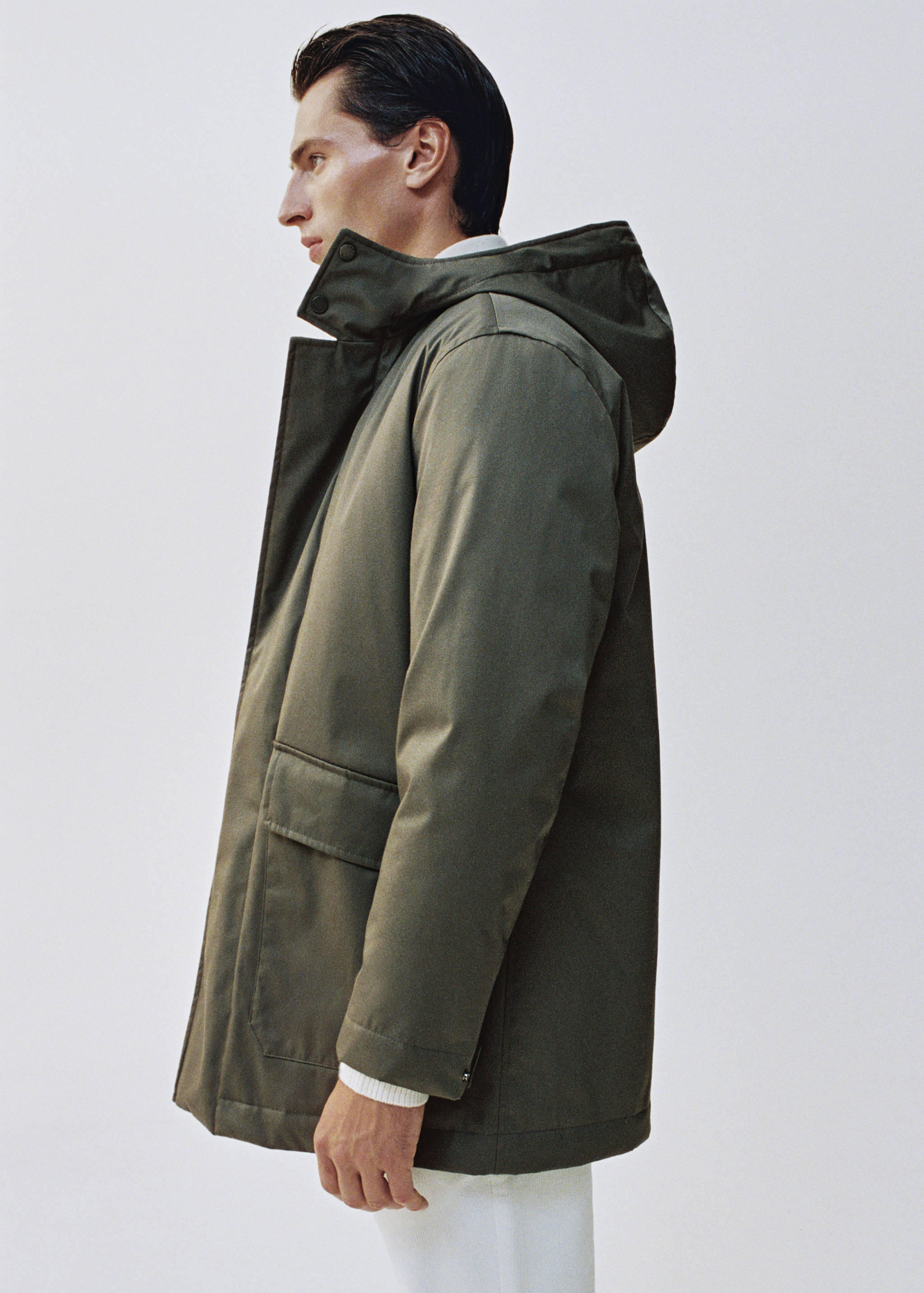 Quilted parka with water-repellent hood - Details of the article 3