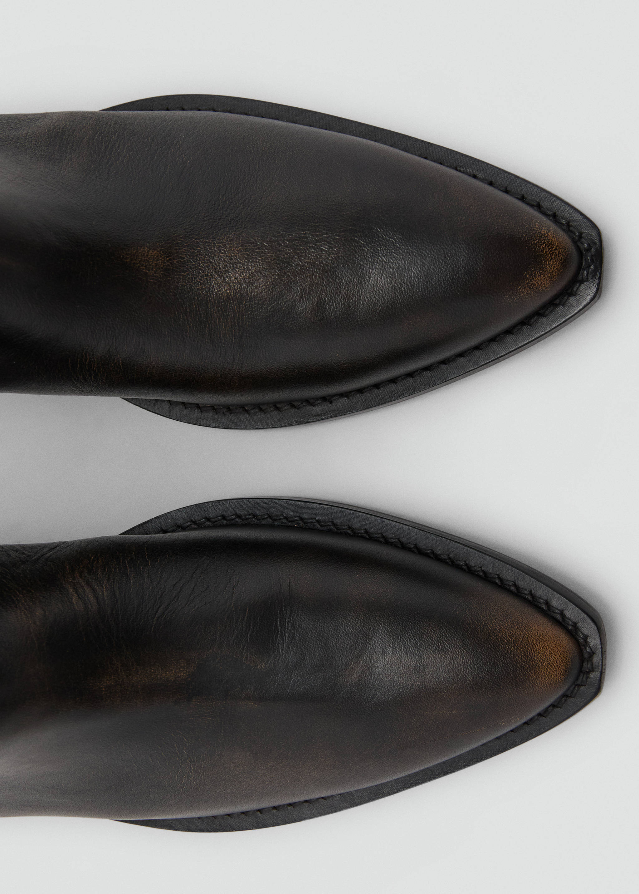 Bota piel efecto desgastado - Detalle del artículo 1