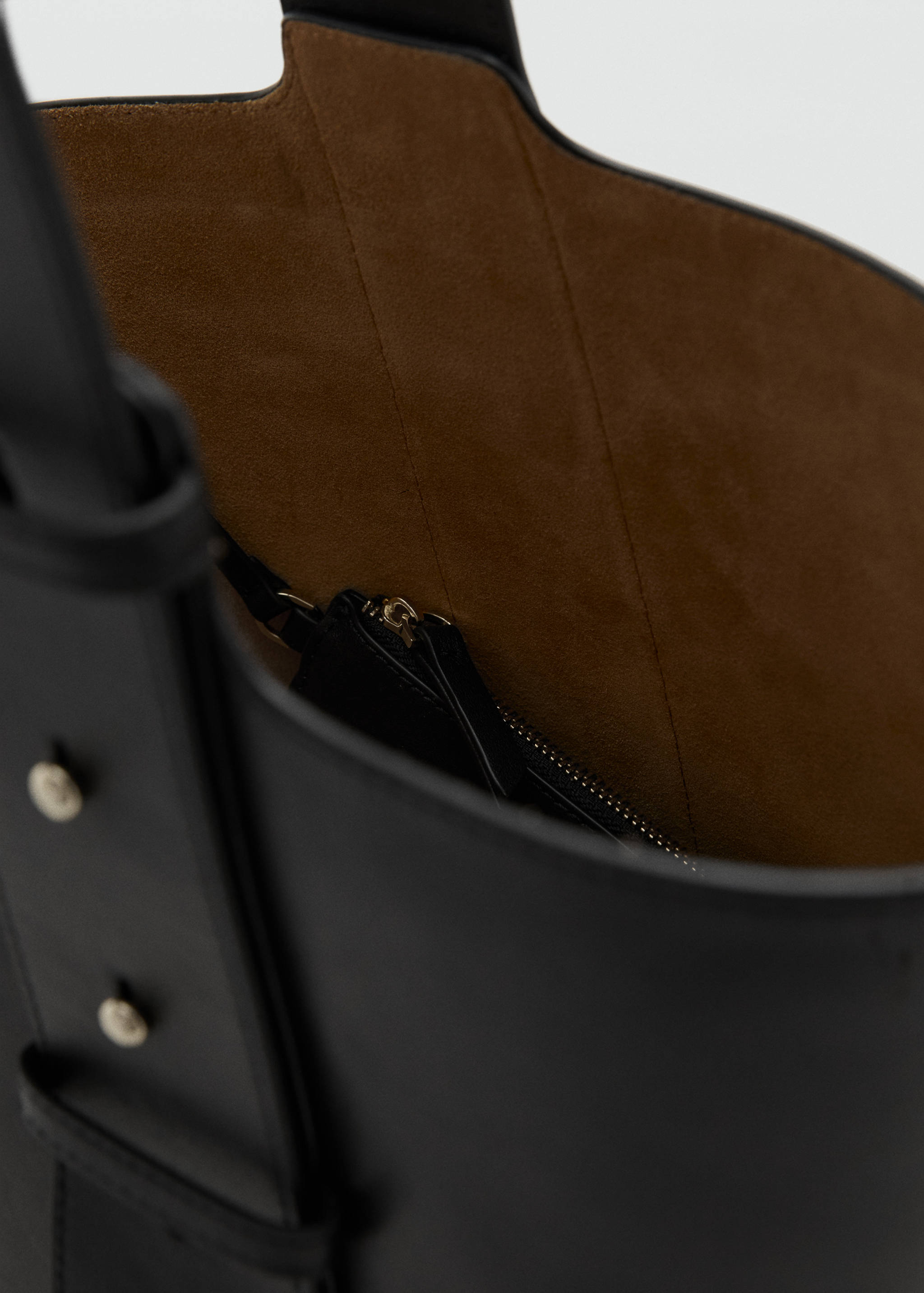 Leather bucket bag - Details of the article 2