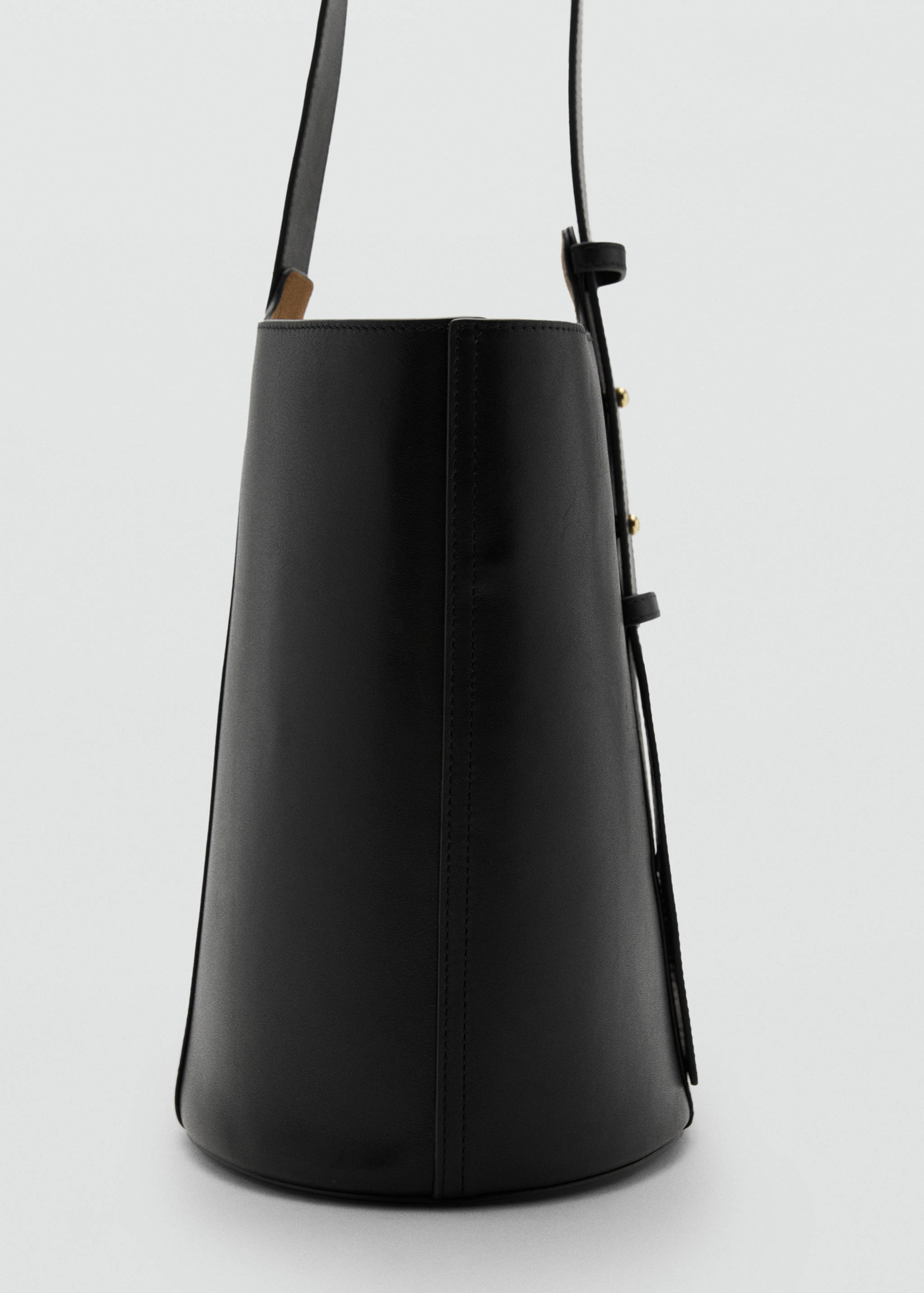 Leather bucket bag - Details of the article 3