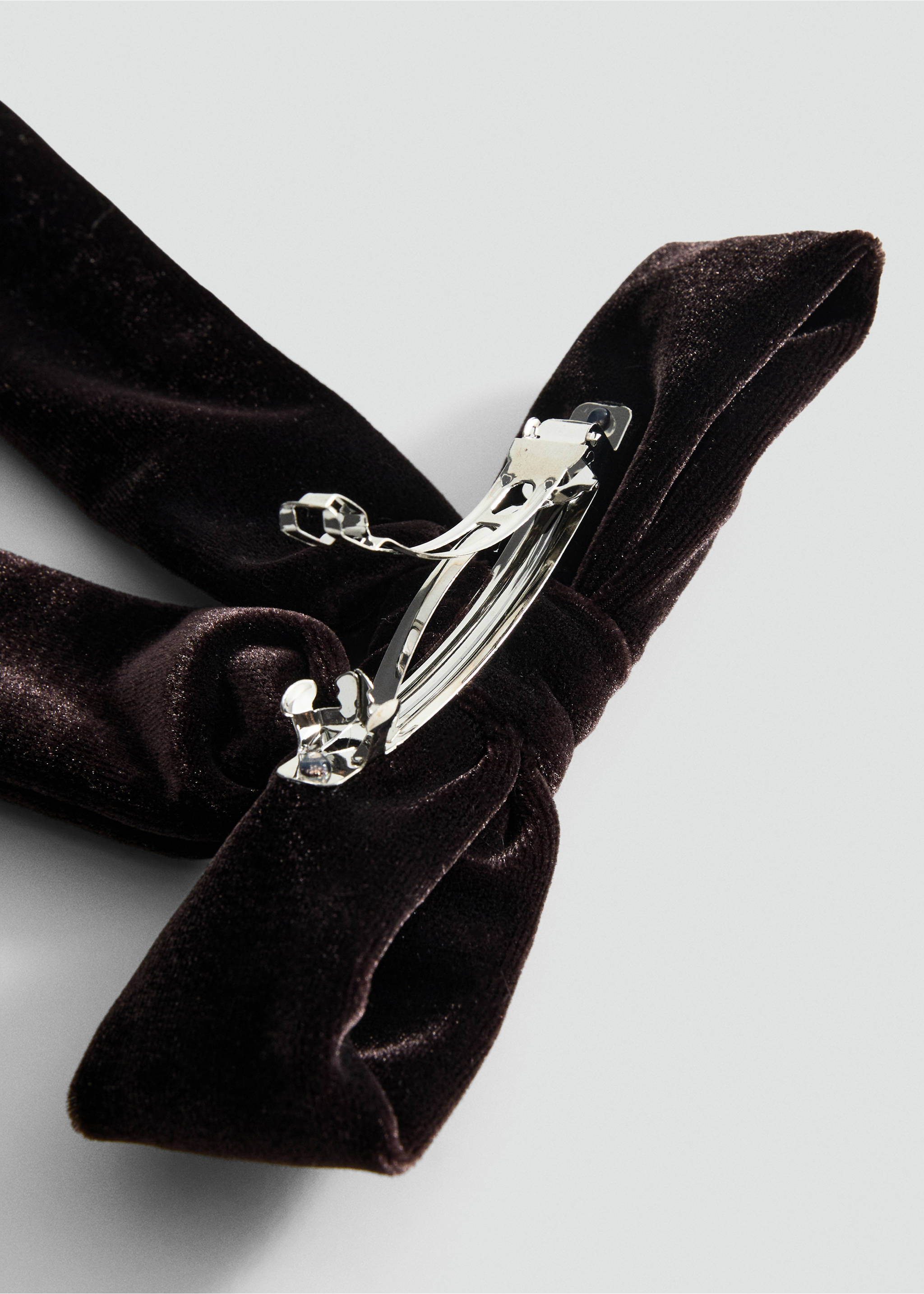 Velvet bow hairclip - Medium plane, Brown. Ref: 17058290-00.