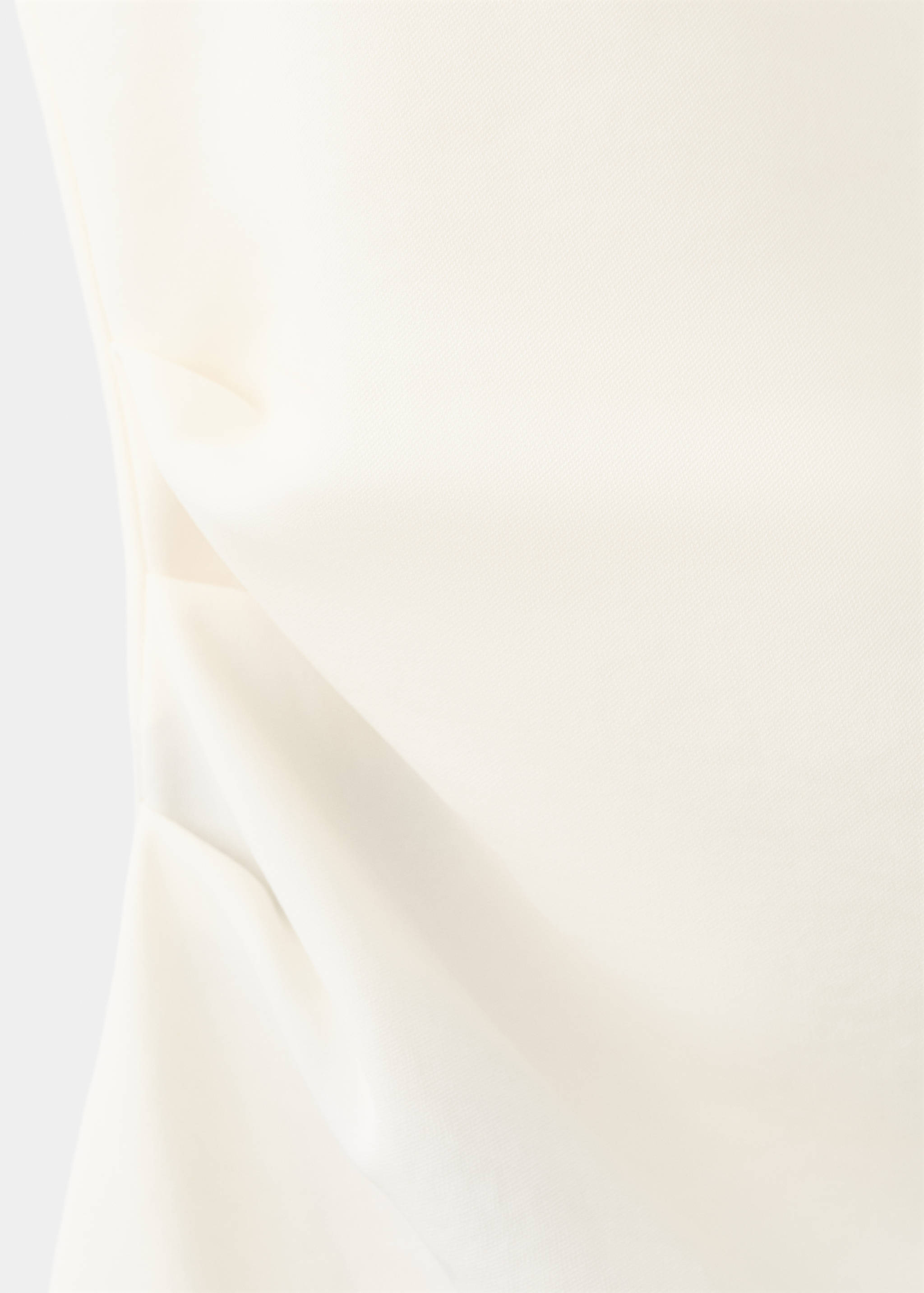 Asymmetrische Bluse mit Metalldetail - Detail des Artikels 0
