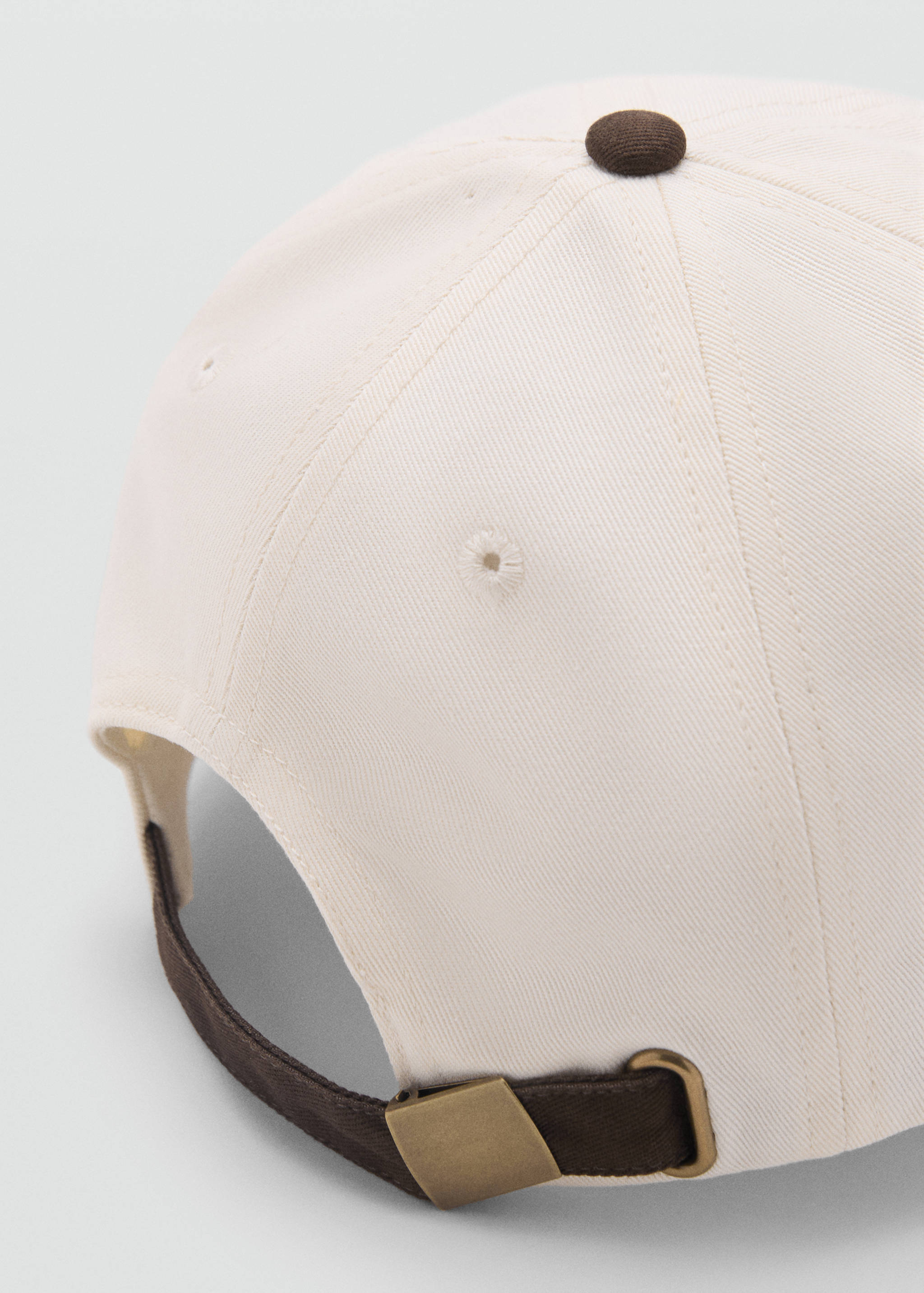 Embroidered message cap - Details of the article 1