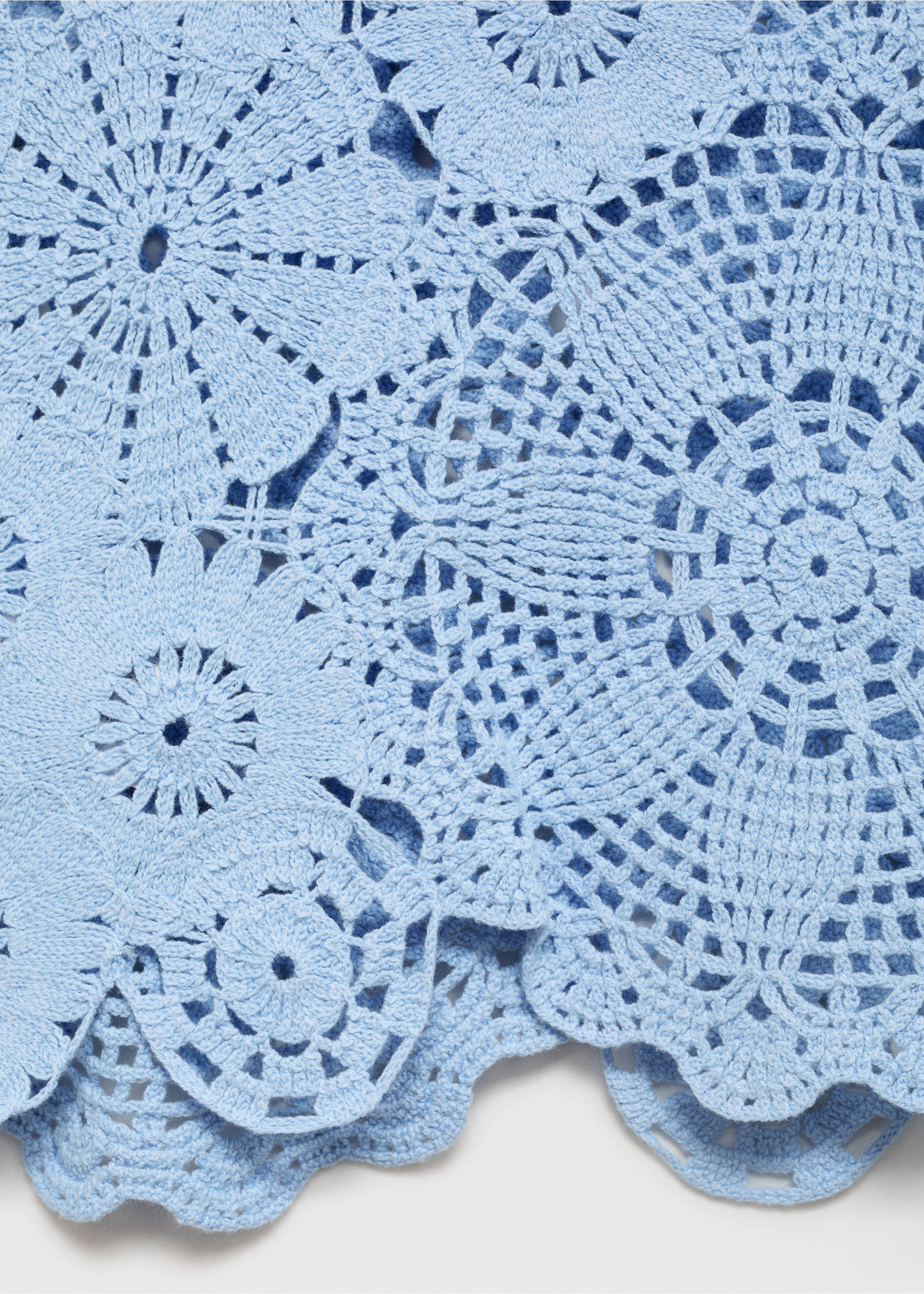Crochet top with flowers - Details of the article 0, Sky Blue. Ref: 17061135-00.