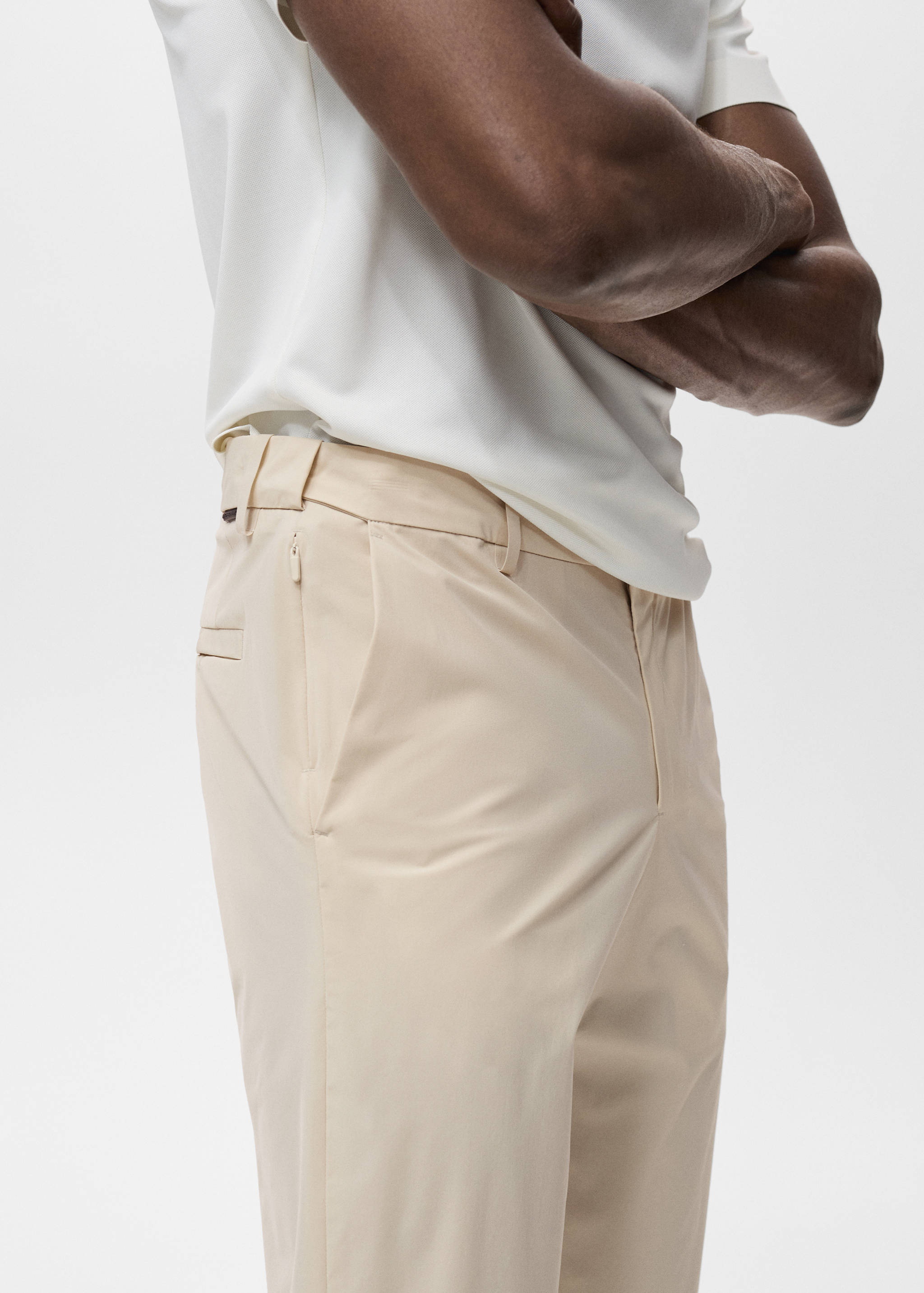 Slim fit water-repellent trousers - Details of the article 1