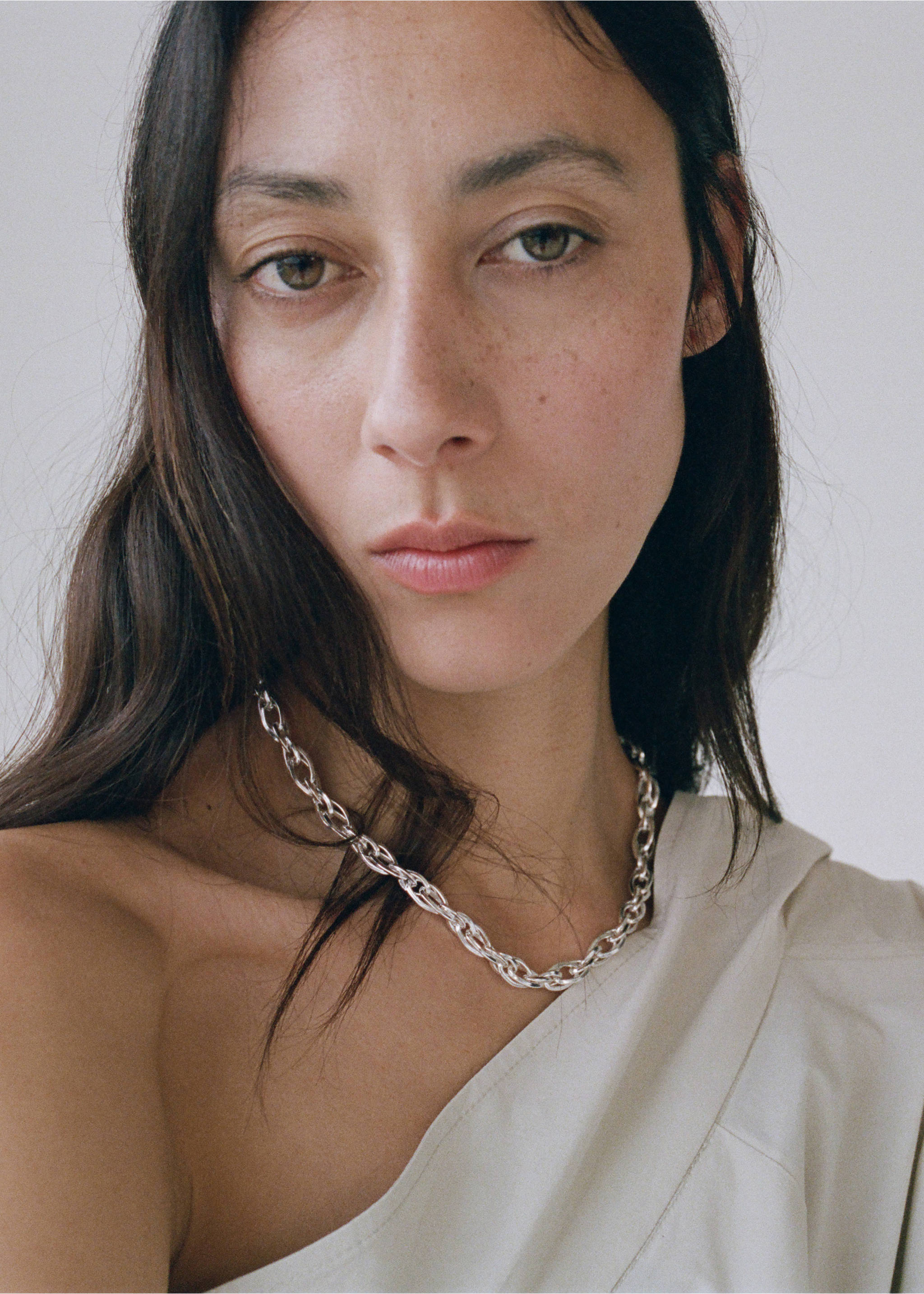 Halskette mit kombinierten Kettengliedern - Allgemeine Ansicht, Silber. Ref: 17061139-00.