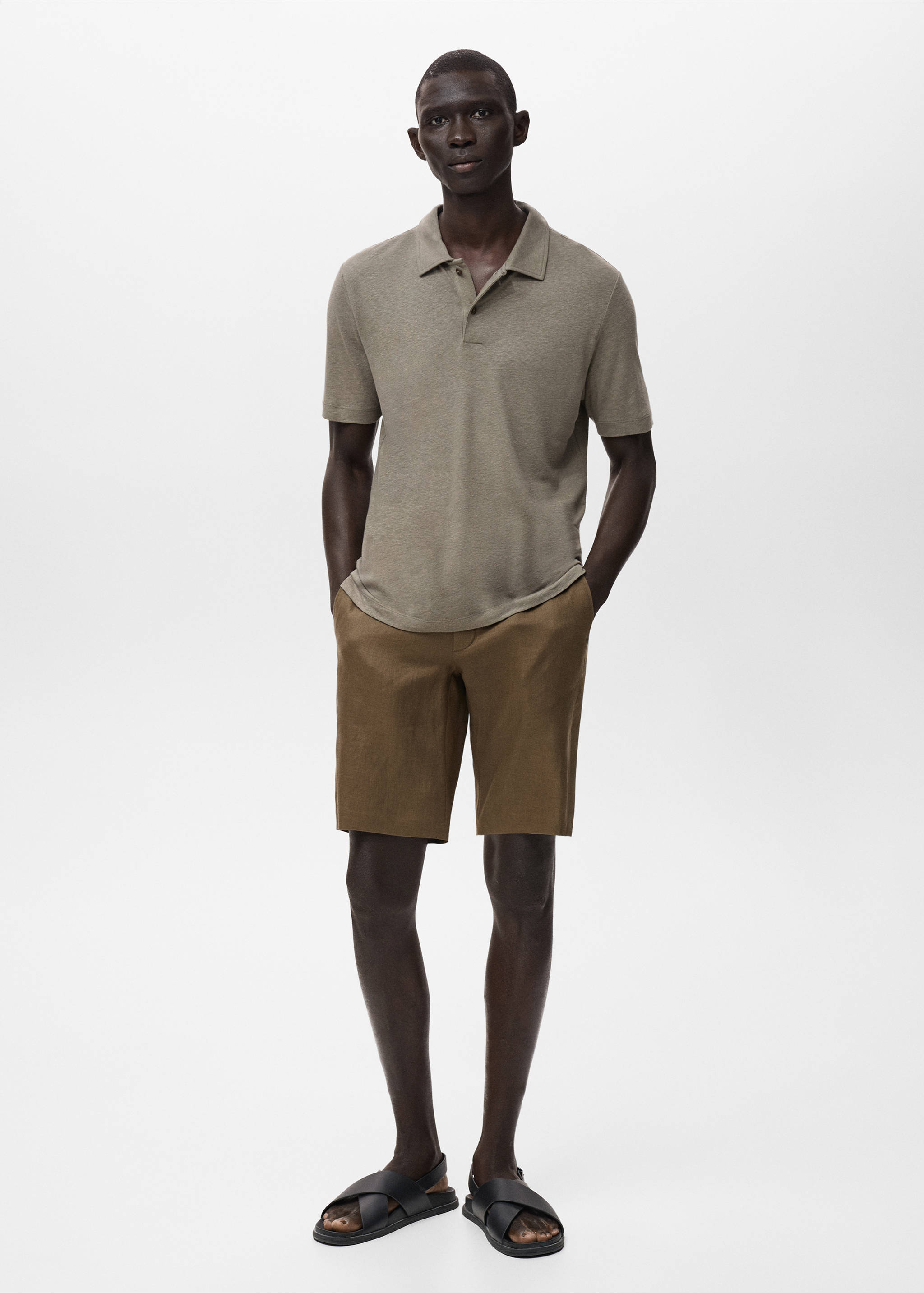 Slim-fit 100% linen bermuda shorts - General plane, Medium Green. Ref: 17061142-00.
