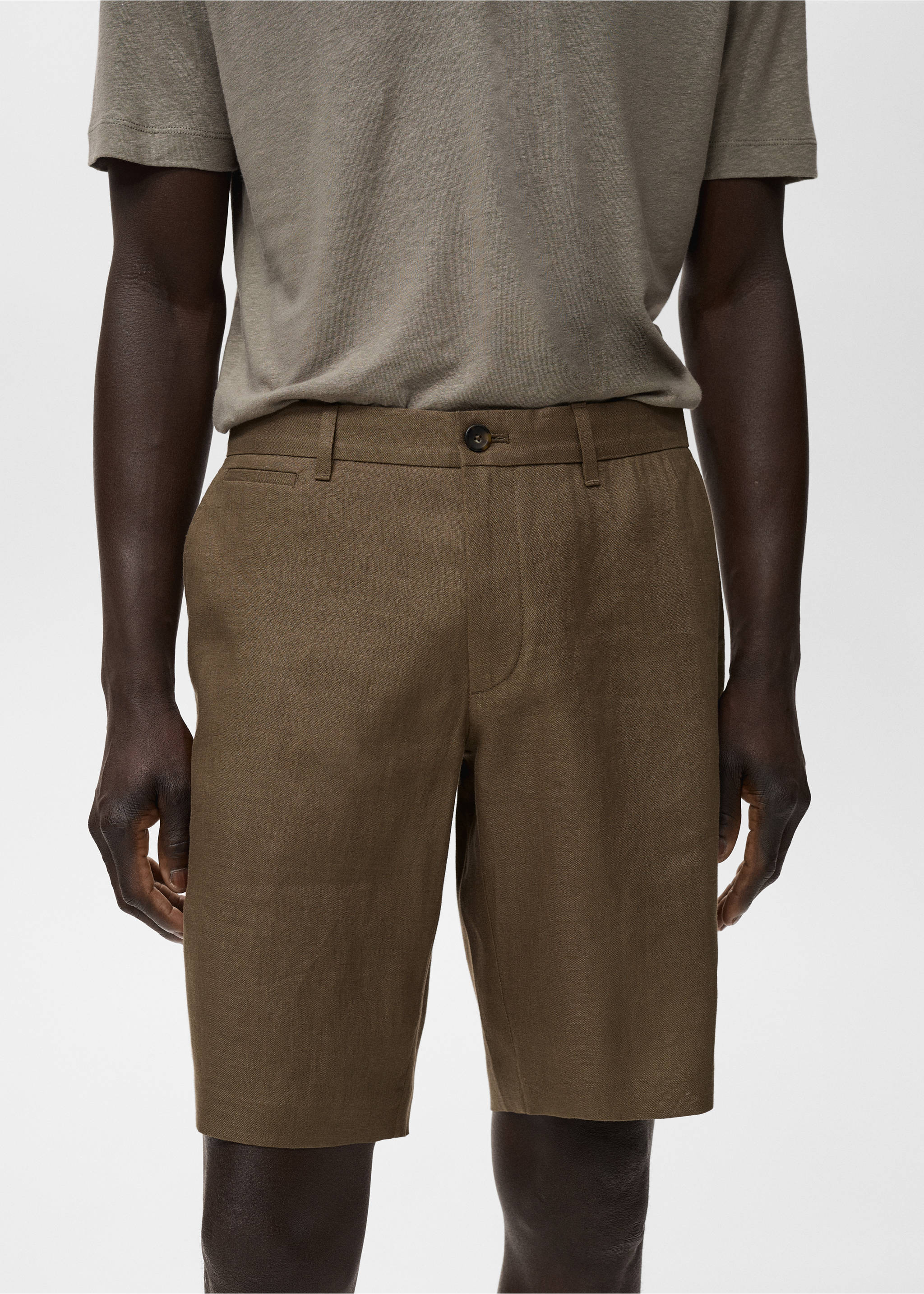 Slim-fit 100% linen bermuda shorts - Details of the article 1, Medium Green. Ref: 17061142-00.