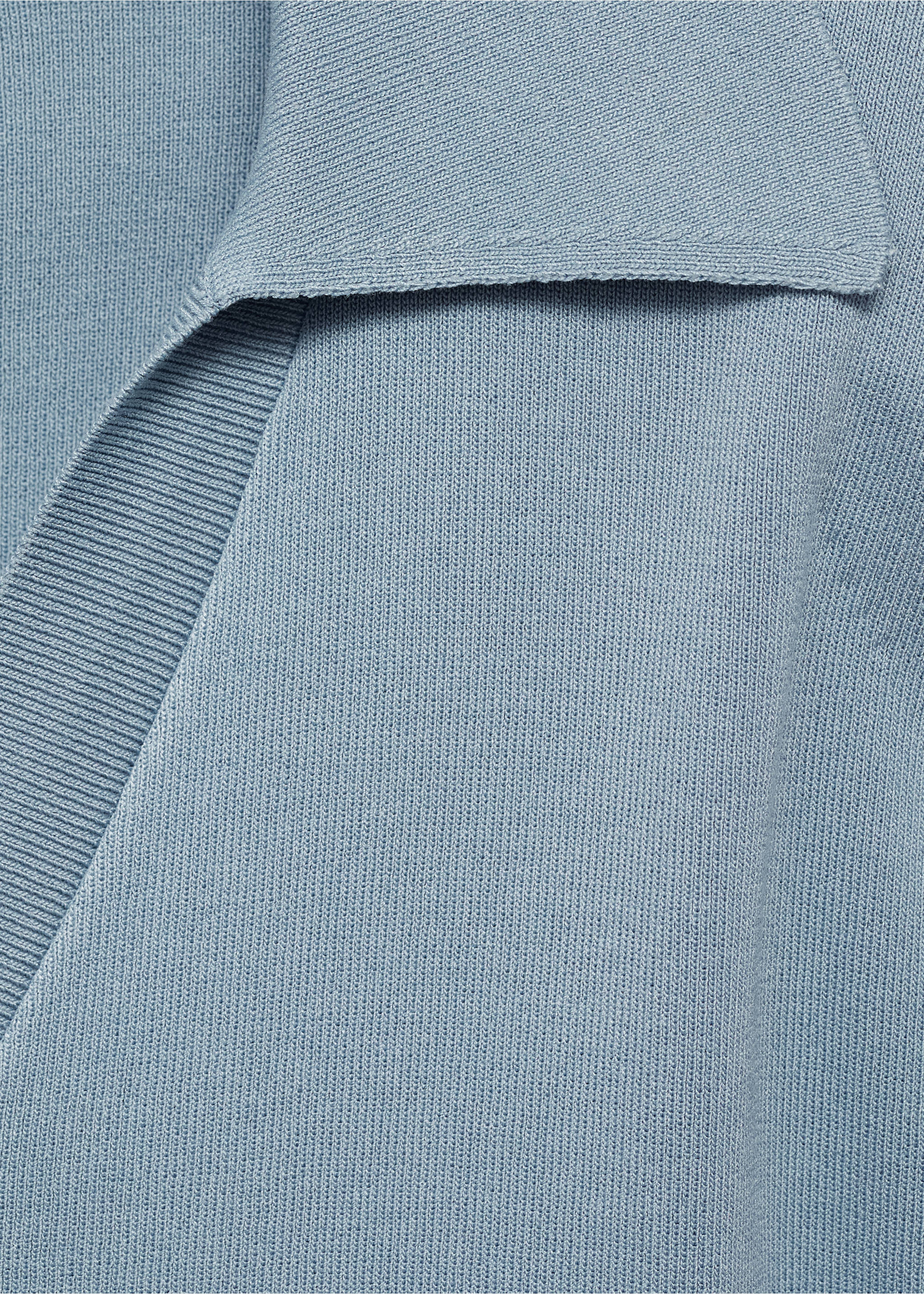 Fine-knit shoulder-padded waistcoat - Details of the article 8, Blue. Ref: 17061143-00.