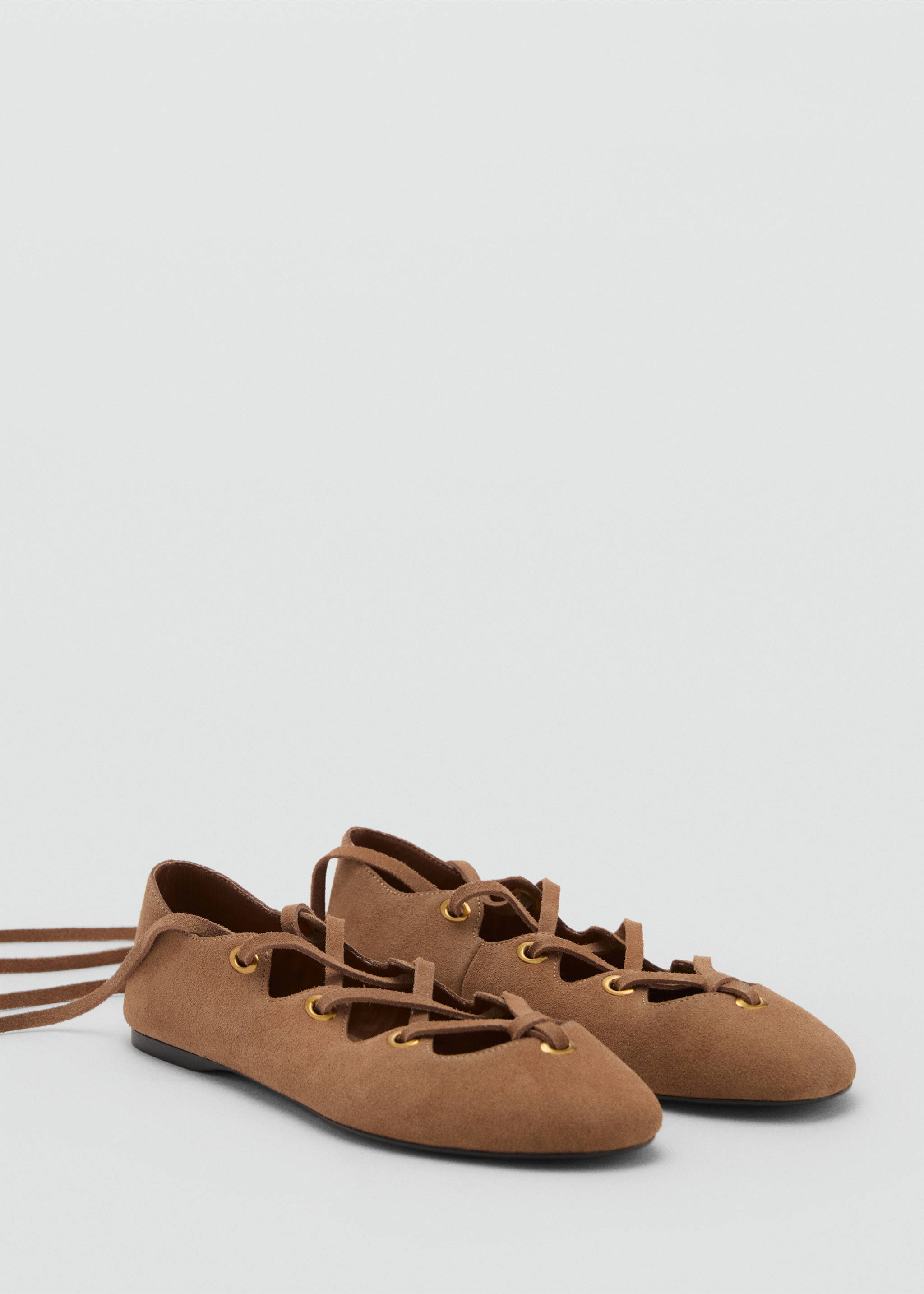 Suede ballet flats with crossed straps - Medium plane, Sand. Ref: 17061146-00.